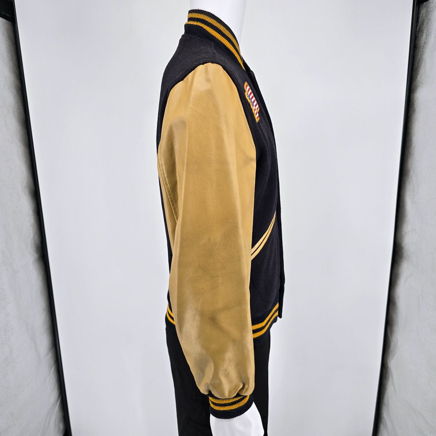 Vintage 1970s VFW Veterans of Foreign Wars Wool/Leather Varsity Jacket (S)