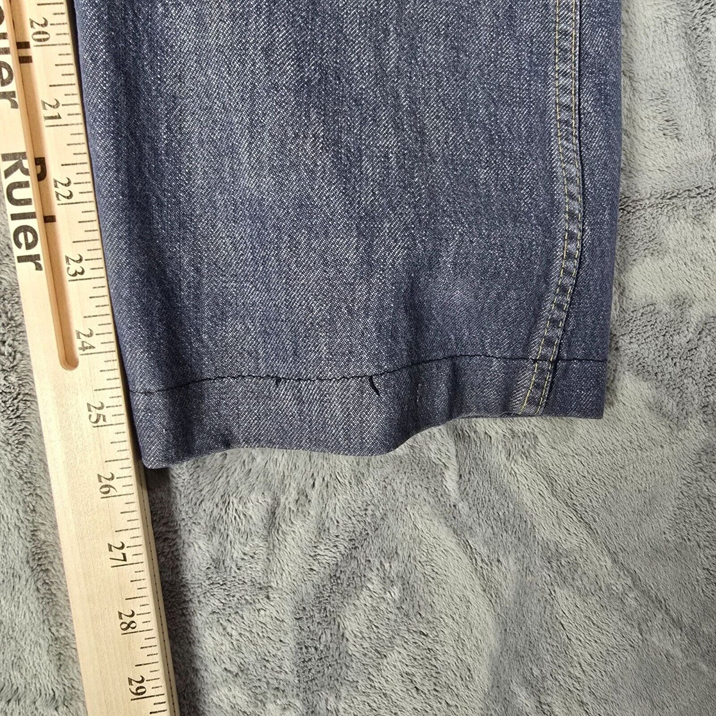 Vintage 1980s Roebucks (Sears) Distressed Mens Denim Blue Jeans (36x25)