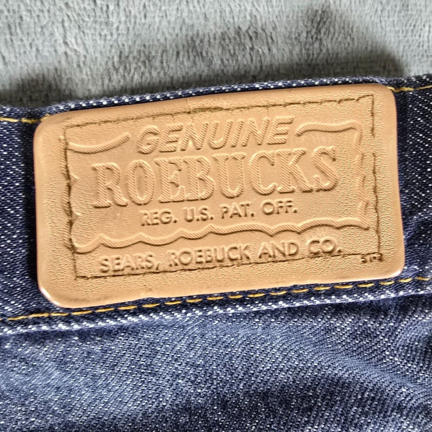 Vintage 1980s Roebucks (Sears) Distressed Mens Denim Blue Jeans (36x25)