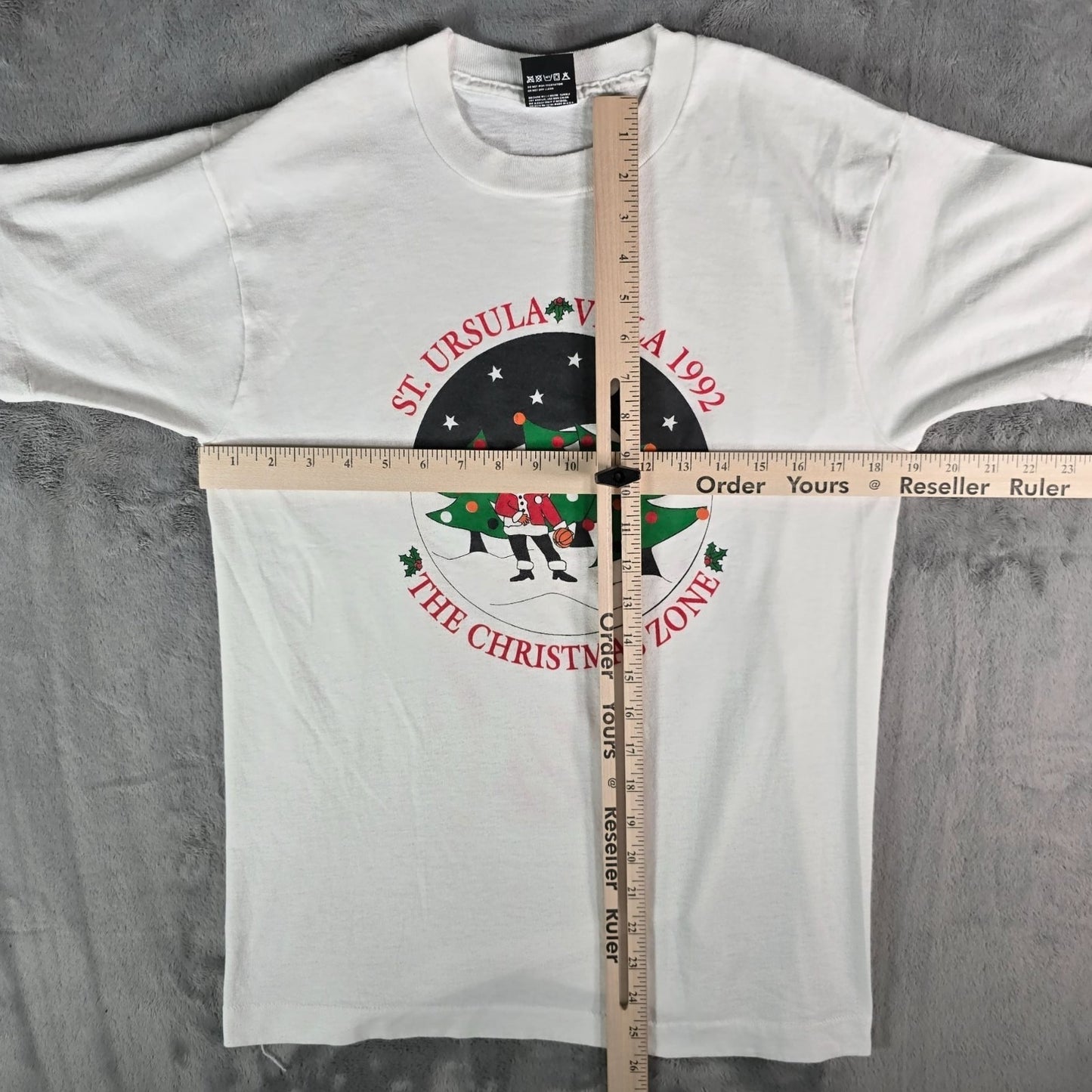 Vintage 1990s St. Ursula Villa The Christmas Zone 1992 Cincinnati T-Shirt (S/M)