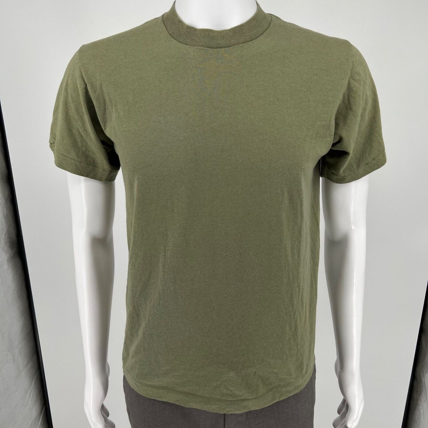 Vintage 1980s Select-T by Tee Jays Army Green Blank Single Stitch T-Shirt (M)