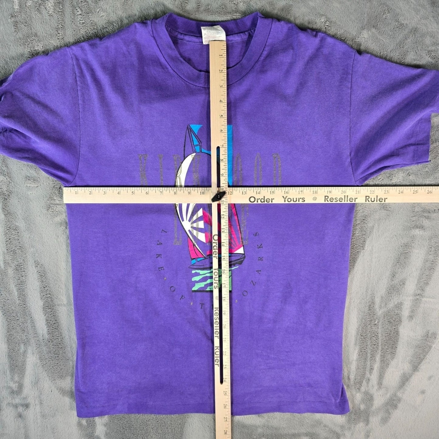 Vintage 1990s Kirkwood Lodge Lake of the Ozarks Faded Purple T-Shirt (M/L)
