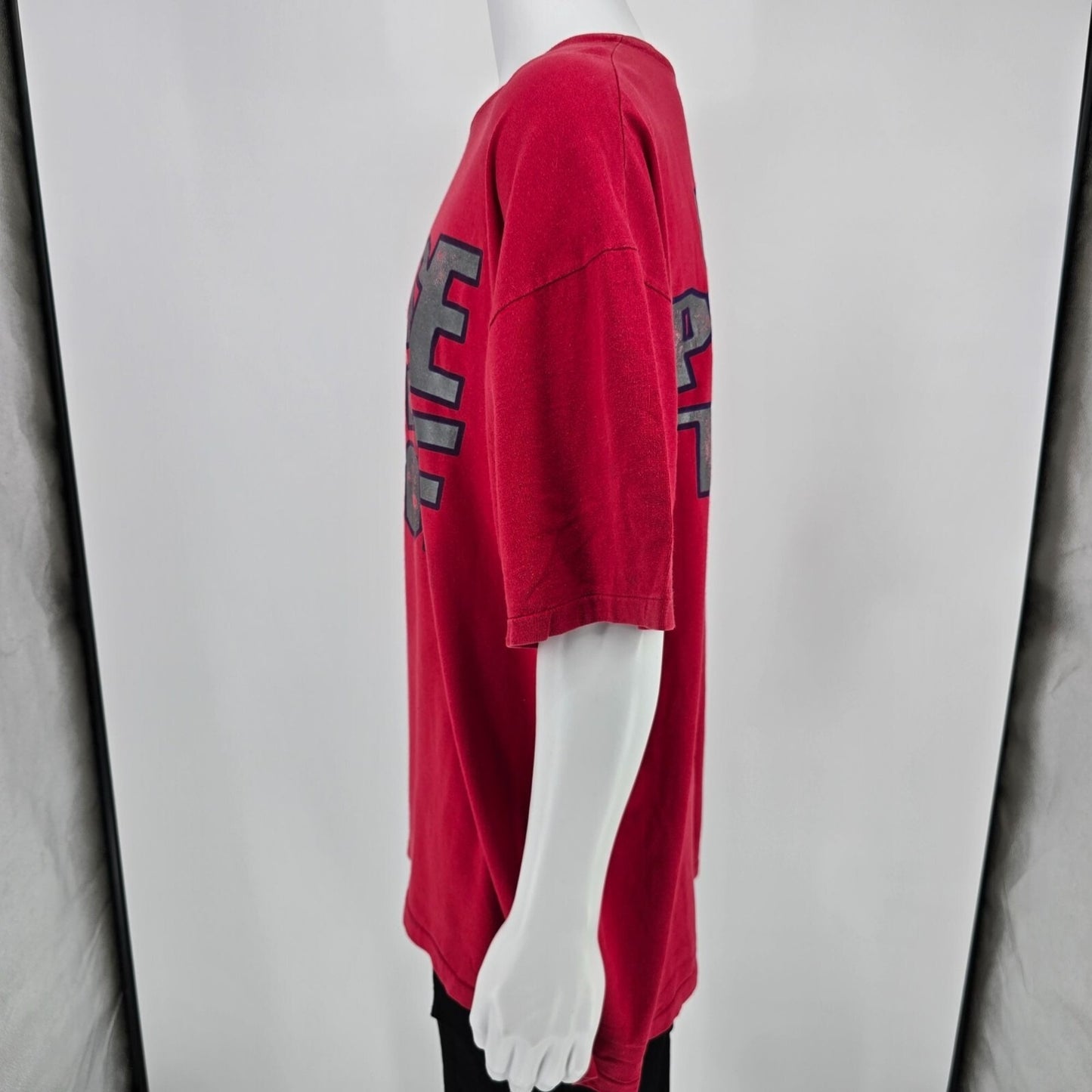 Vintage "1990s Raise The Roof It's Playoff Time!" Single Stitch T-Shirt (2XL)