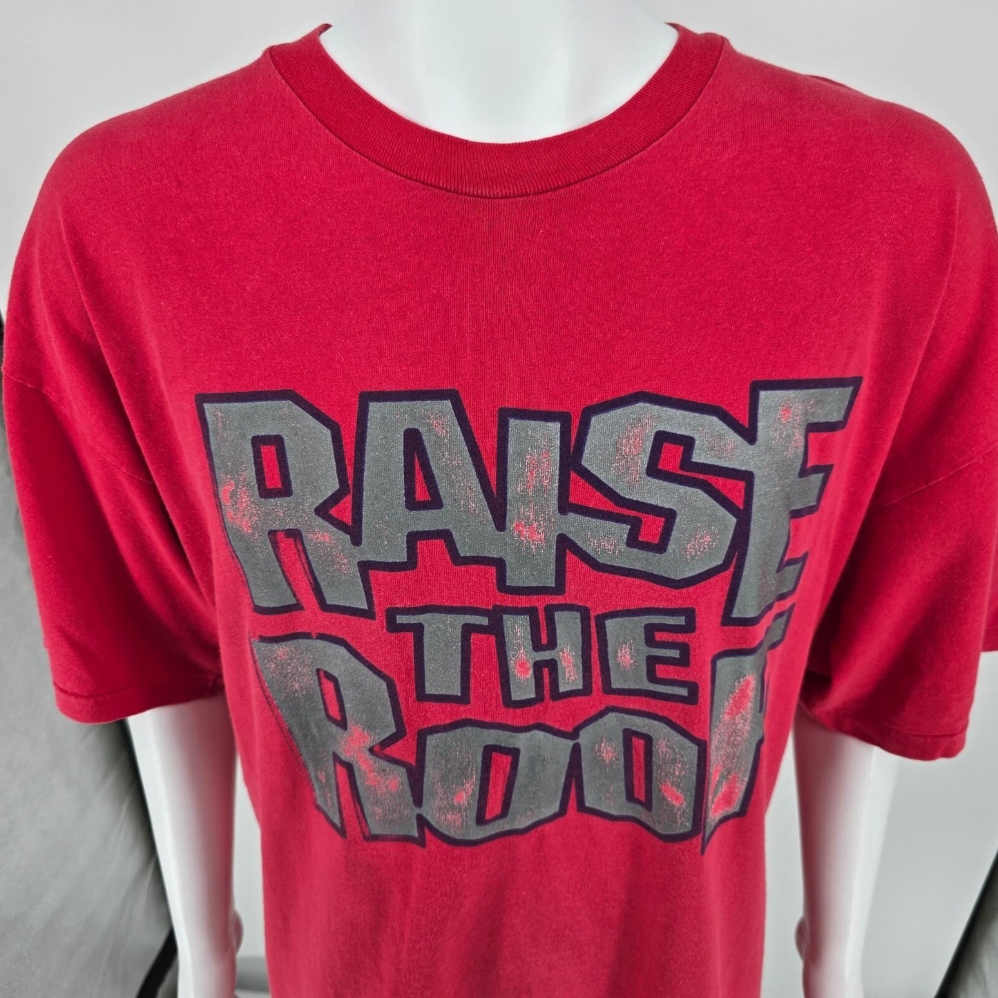 Vintage "1990s Raise The Roof It's Playoff Time!" Single Stitch T-Shirt (2XL)