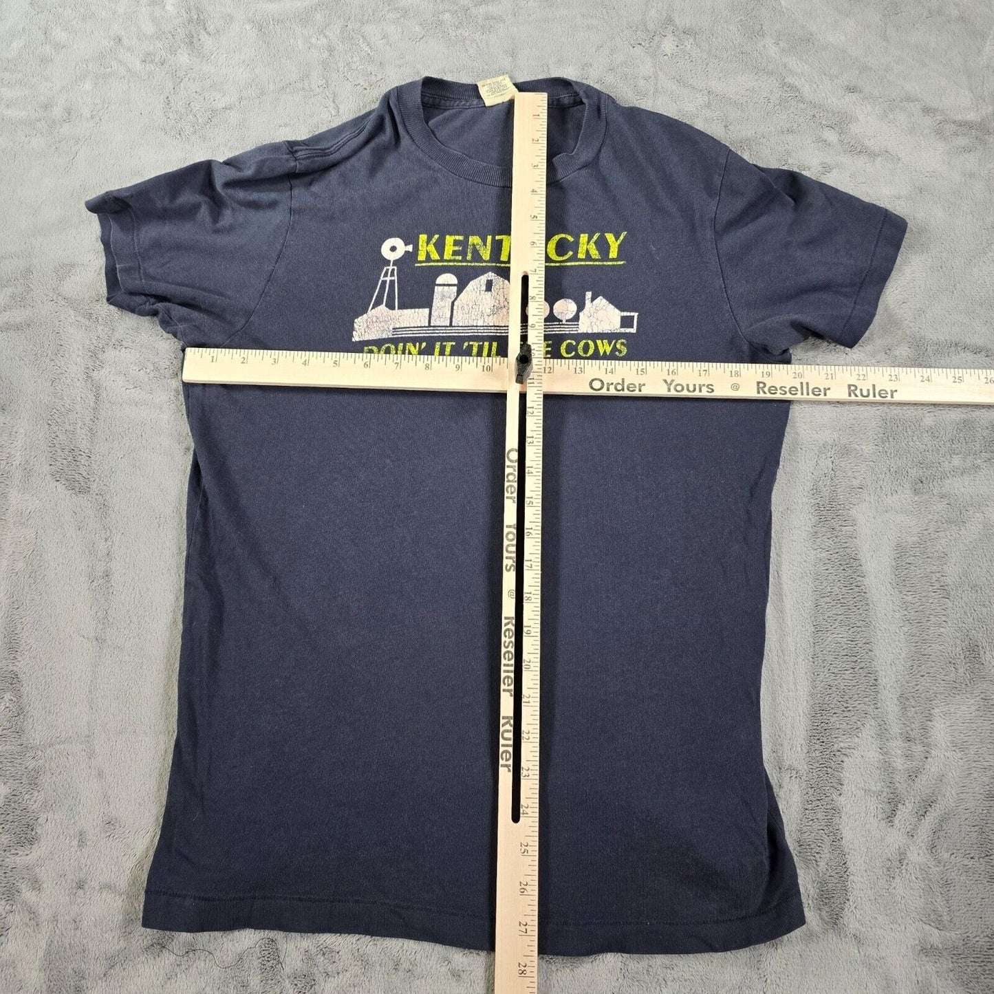 Vintage Abercrombie & Fitch Kentucky Doin' It Till the Cows Come Home T-Shirt -M