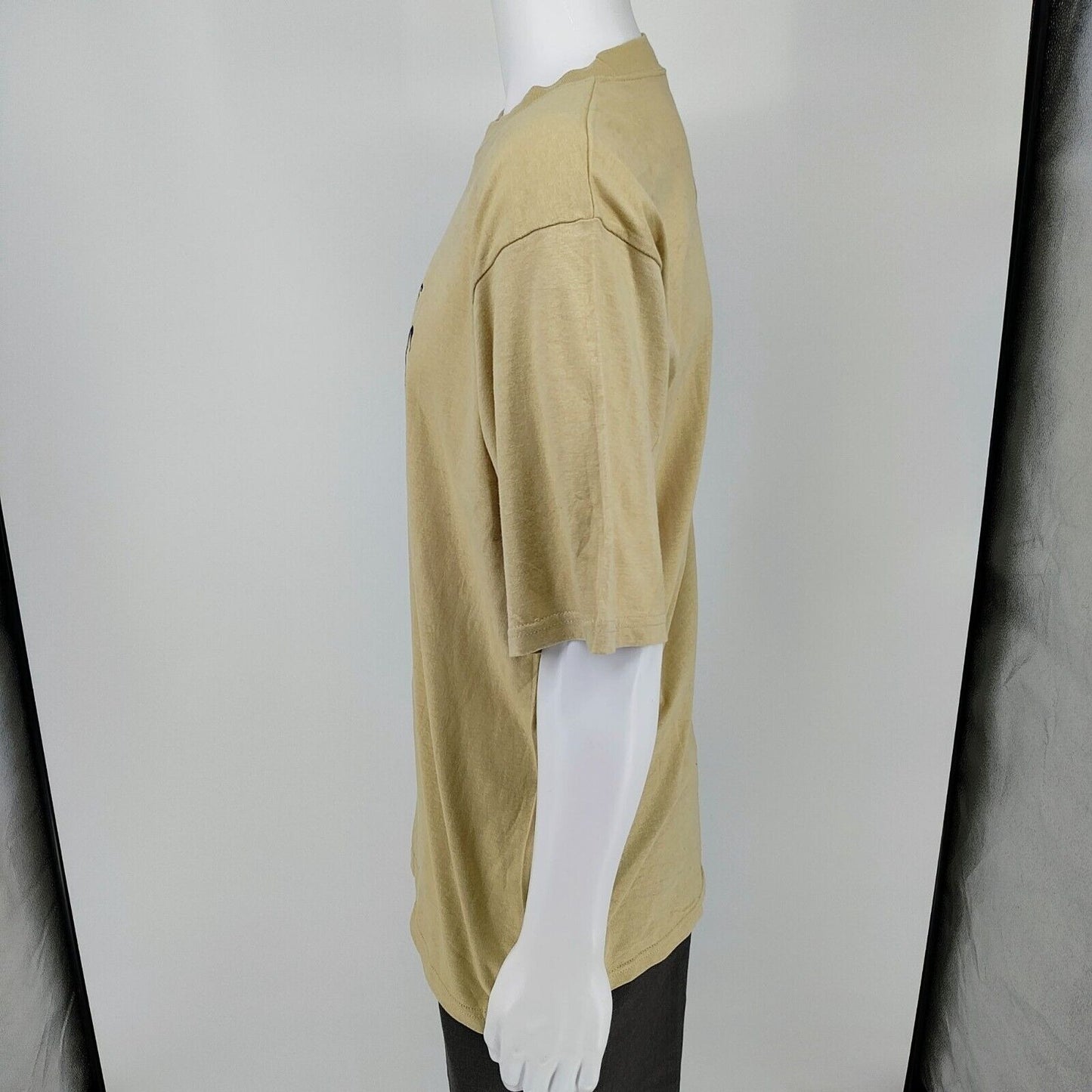 TSC West Heavy Weight Vintage Embroidered Dallas Texas Beige Graphic T-Shirt (L)