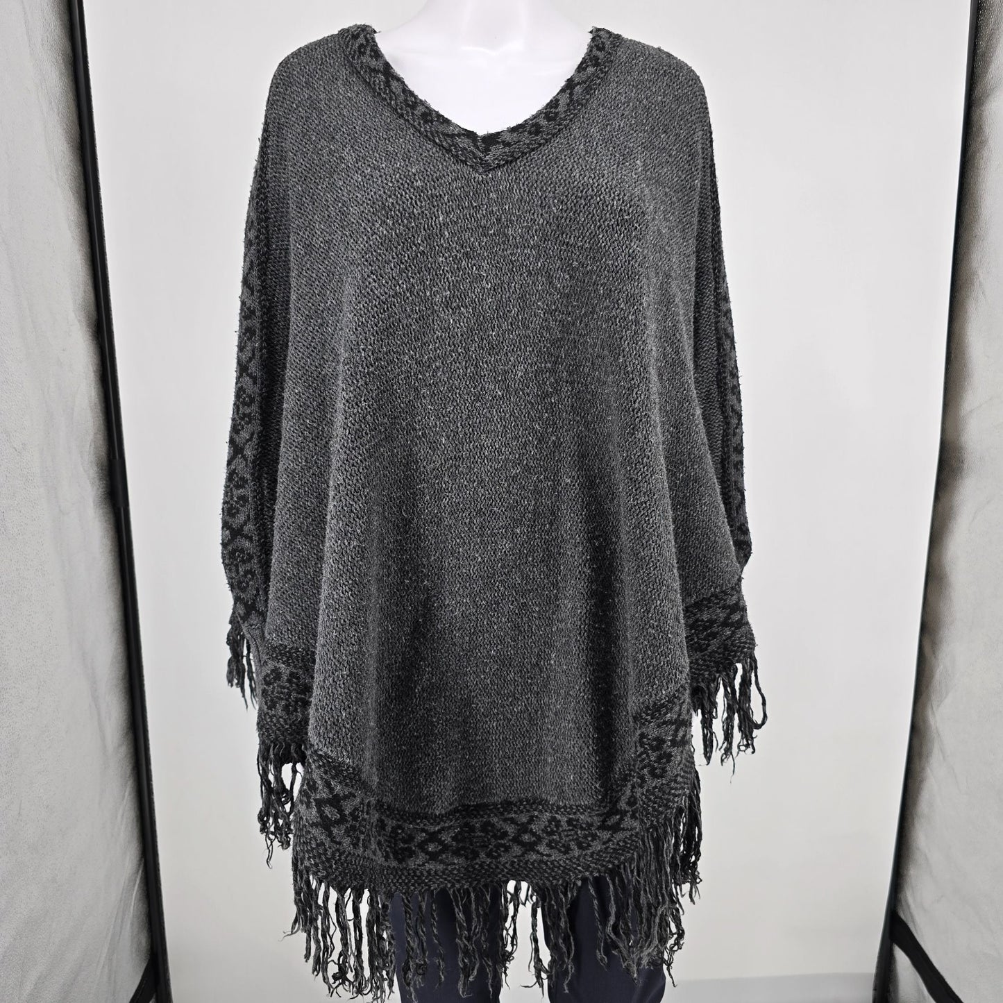 Vintage Y2K Charcoal Gray Knit Acrylic Boho Fringe Poncho Sweater (One Size)