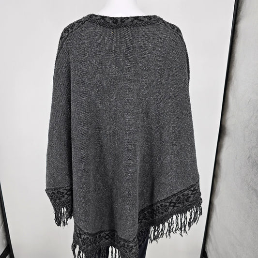 Vintage Y2K Charcoal Gray Knit Acrylic Boho Fringe Poncho Sweater (One Size)