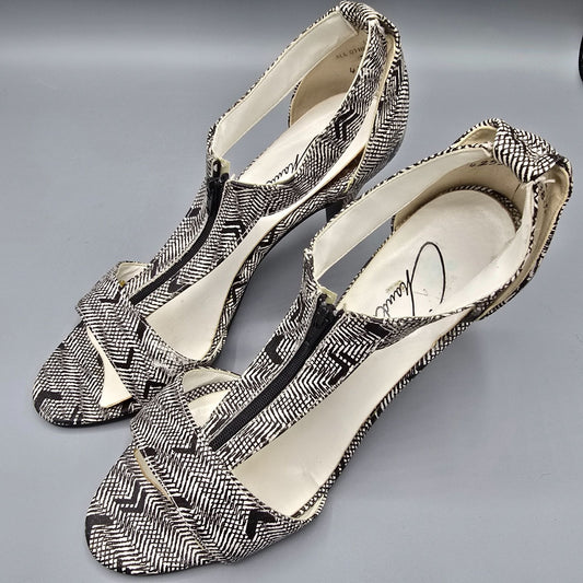 Vintage 1980s Chandlers Black/White Zig-Zag Print T-Strap Stiletto Heels (7.5B)
