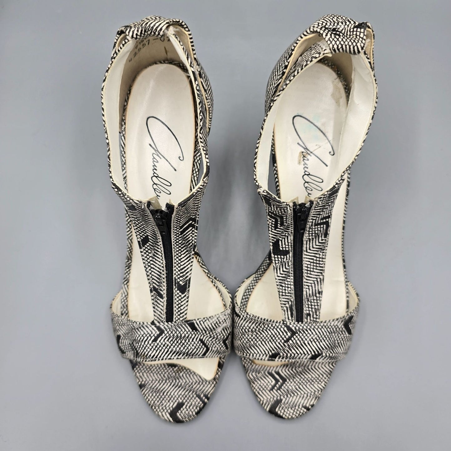 Vintage 1980s Chandlers Black/White Zig-Zag Print T-Strap Stiletto Heels (7.5B)