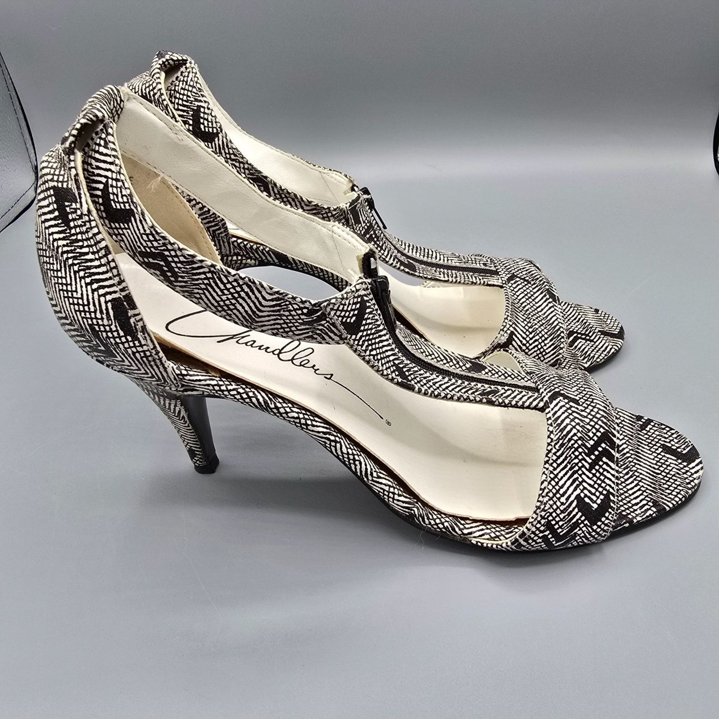 Vintage 1980s Chandlers Black/White Zig-Zag Print T-Strap Stiletto Heels (7.5B)