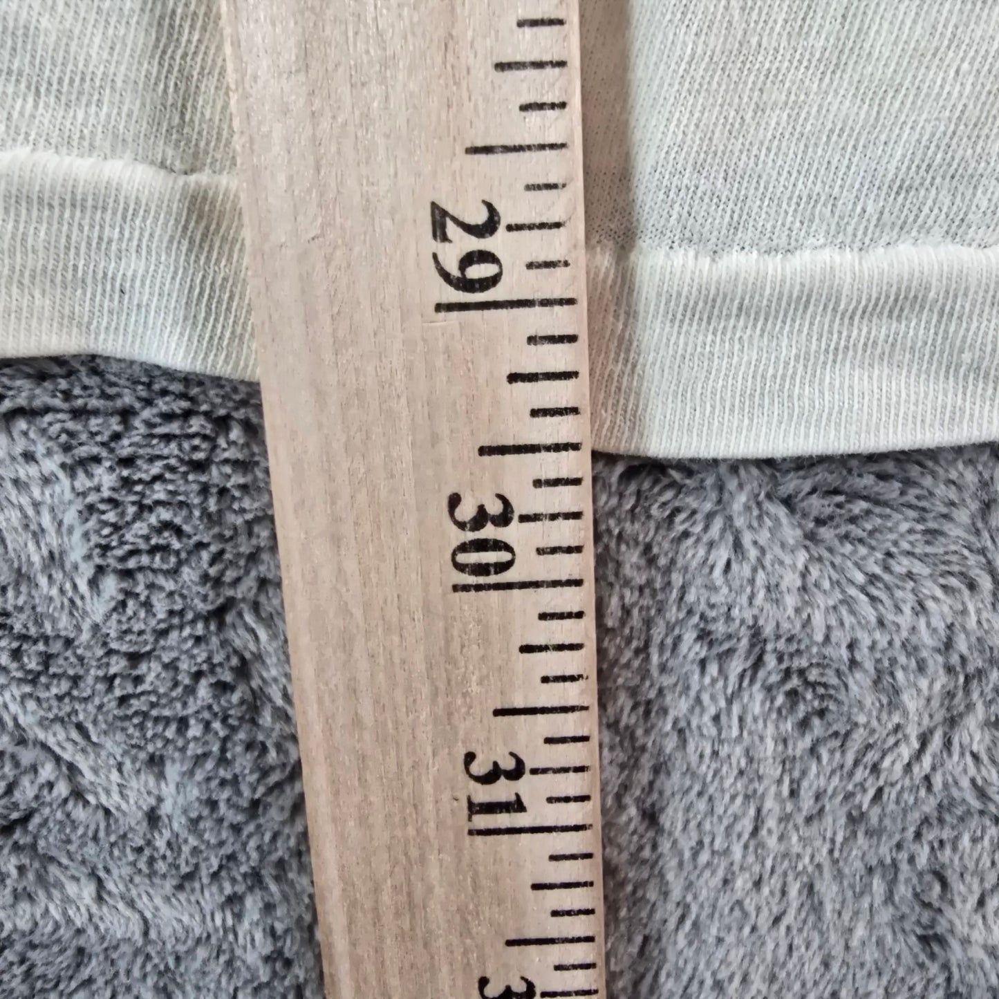 Vintage Late 1990s Stafford Relaxed Fit V-Neck Blank T-Shirt/Undershirt (XL)