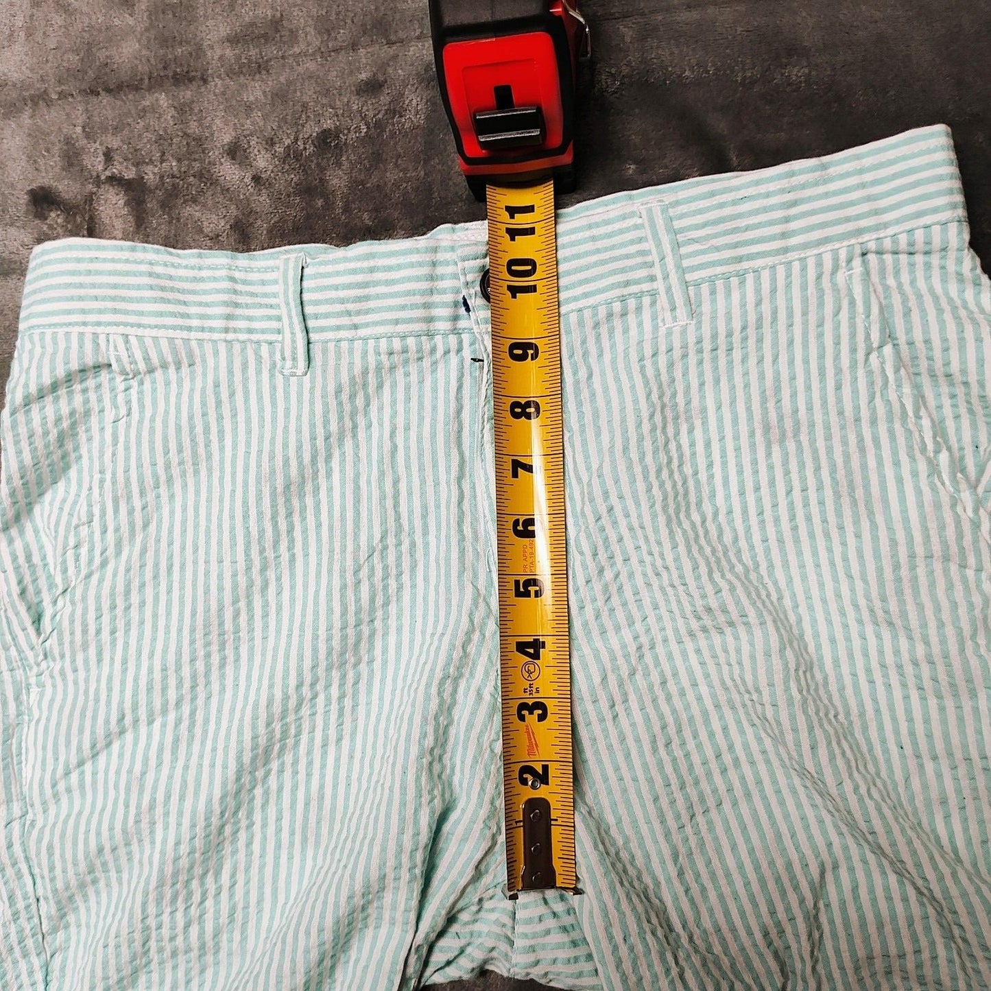Hudson & Barrow Fair Aqua HB-7037133 Seersucker Shorts 9" Inseam (Size 30)