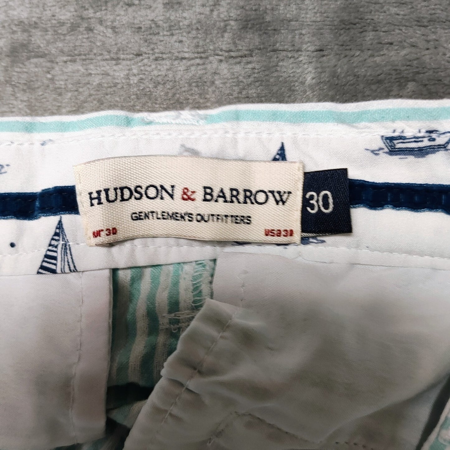 Hudson & Barrow Fair Aqua HB-7037133 Seersucker Shorts 9" Inseam (Size 30)