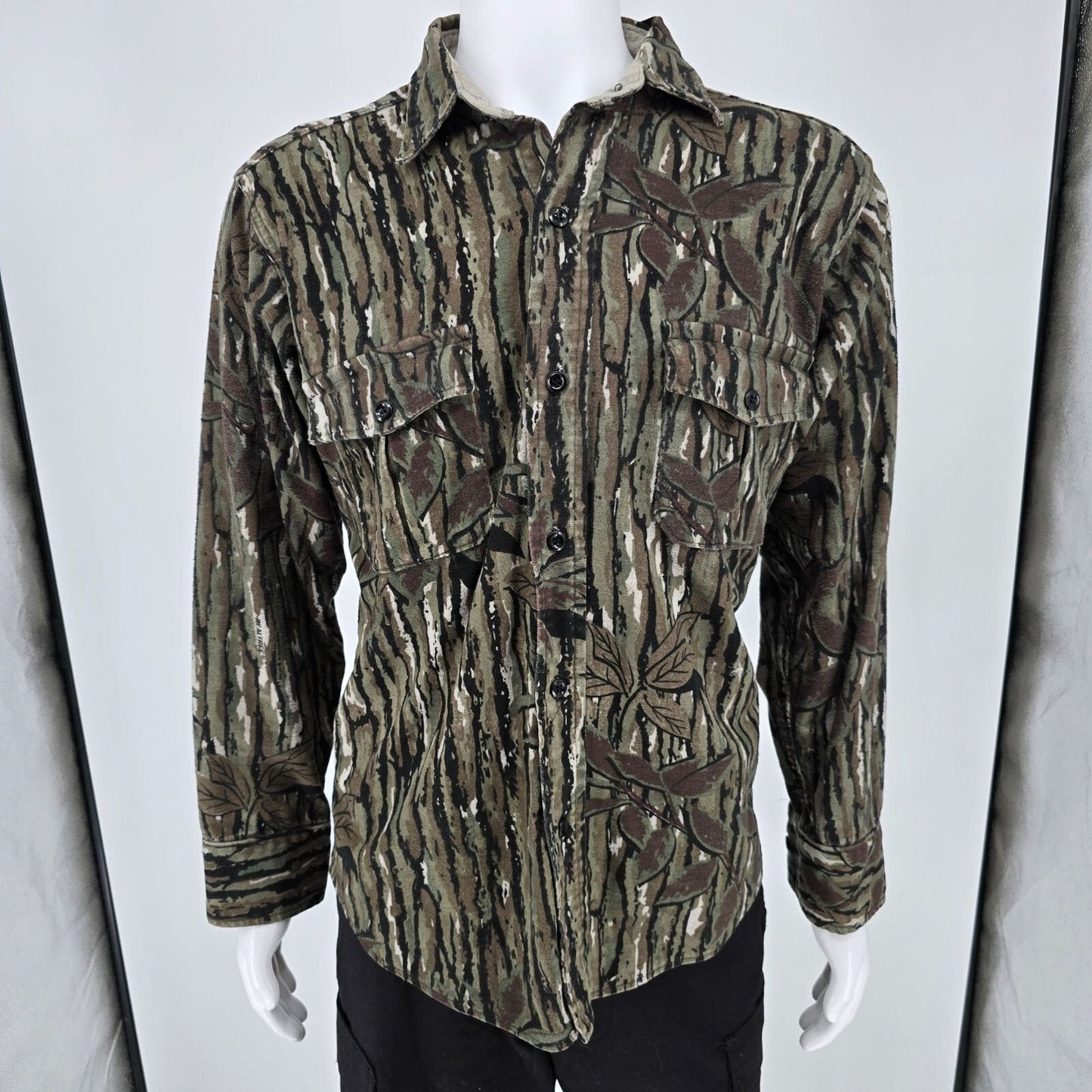 Vintage 1990s Cabela's Realtree Camouflage Made in USA Flannel Shirt Jacket L/XL
