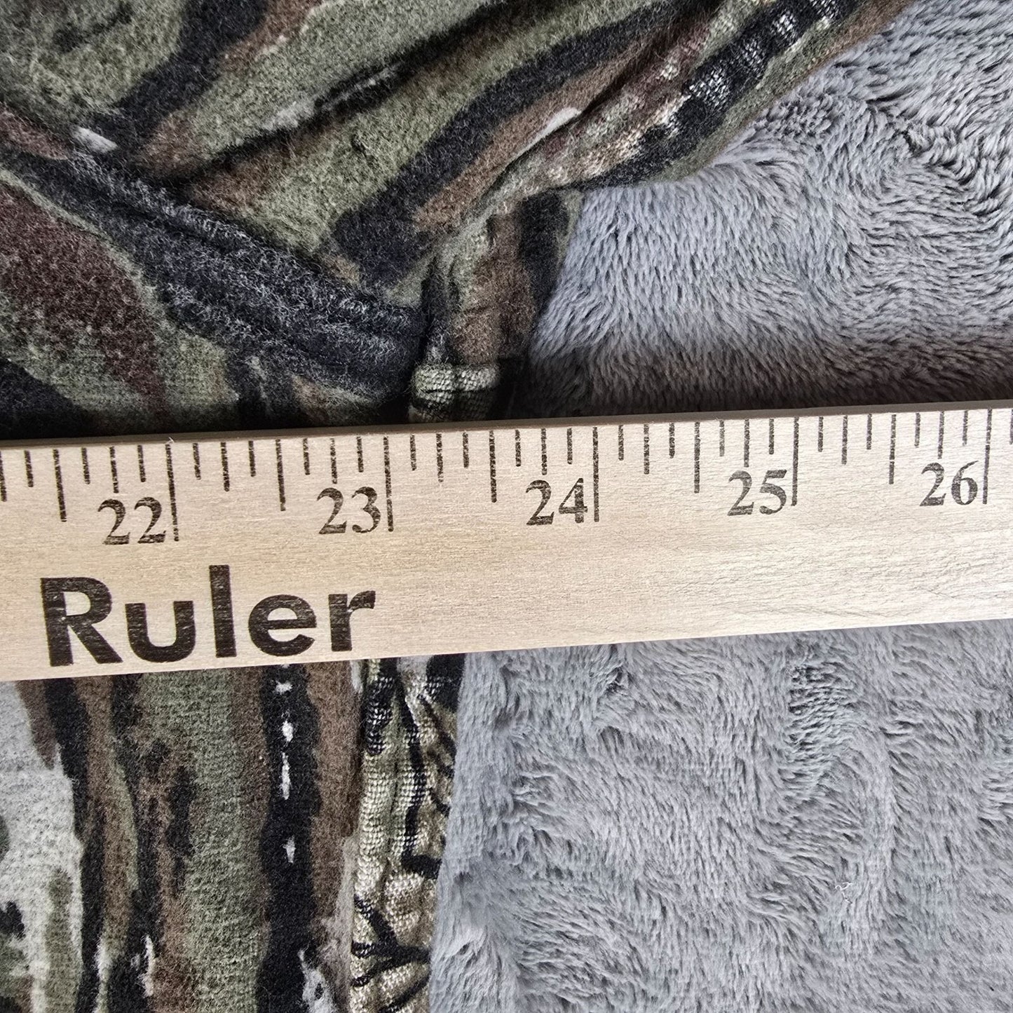 Vintage 1990s Cabela's Realtree Camouflage Made in USA Flannel Shirt Jacket L/XL