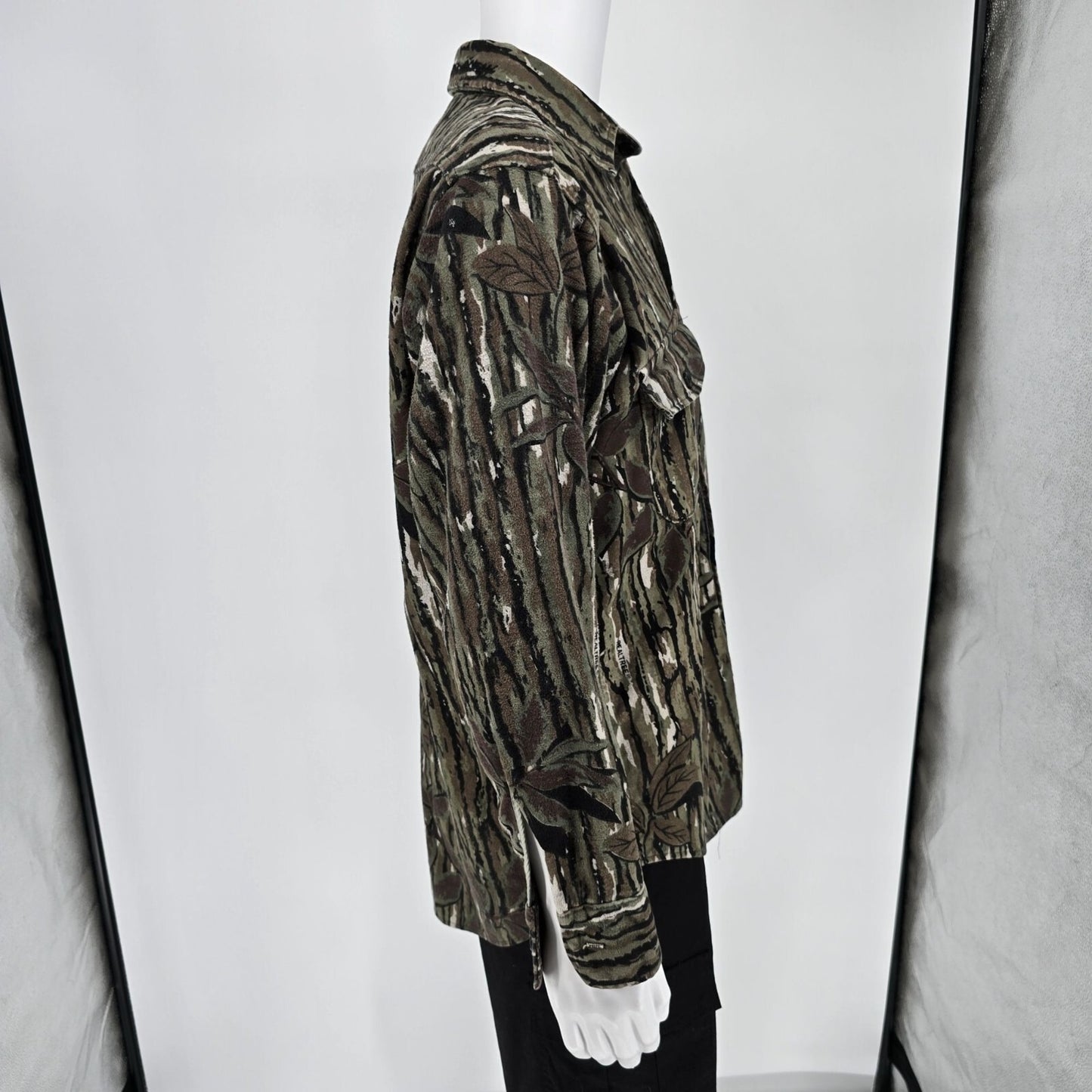 Vintage 1990s Cabela's Realtree Camouflage Made in USA Flannel Shirt Jacket L/XL