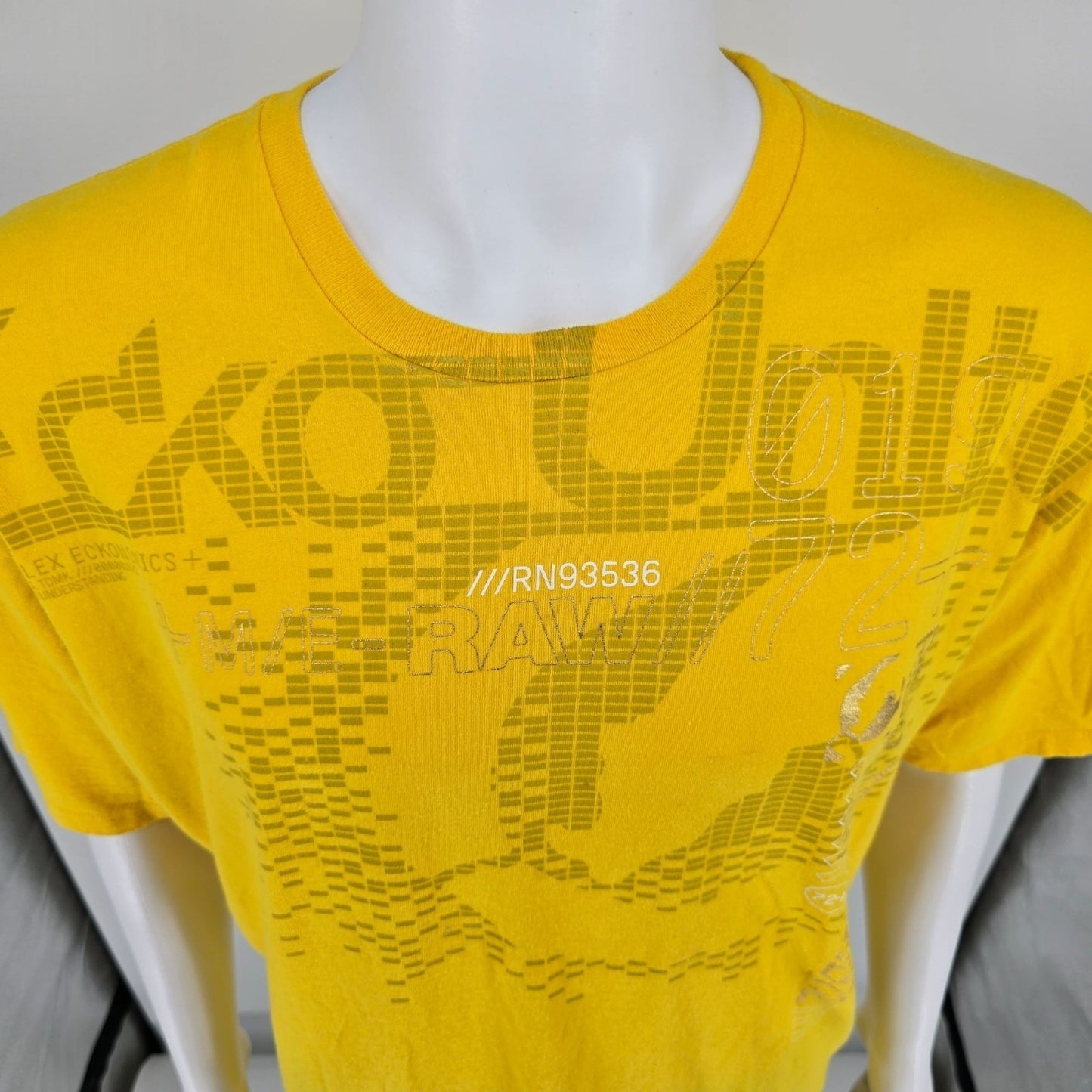2000s Ecko Unltd Streetwear Pixel Rhino Logo Yellow Classic T-Shirt (2XL)