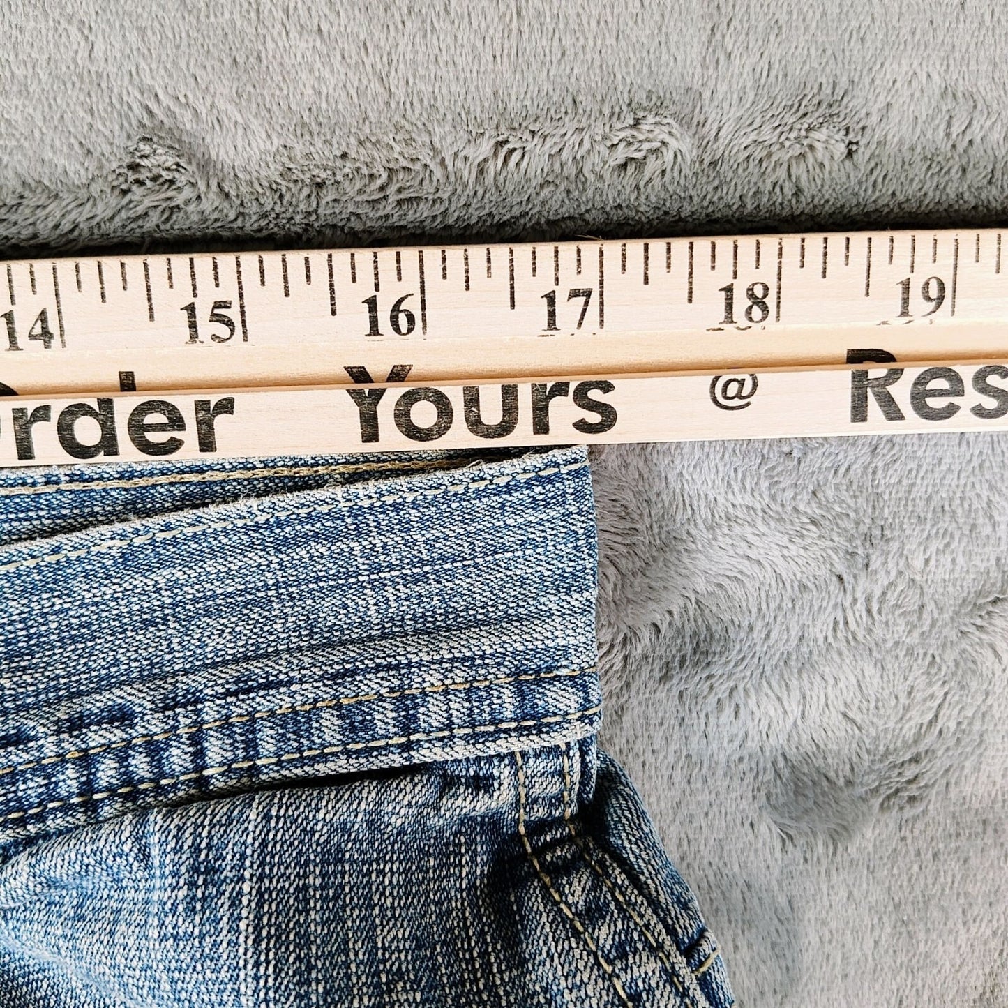 Y2K Southpole Men's Gold Tab Relaxed Fit Distressed Denim Jeans (Size 34x30)