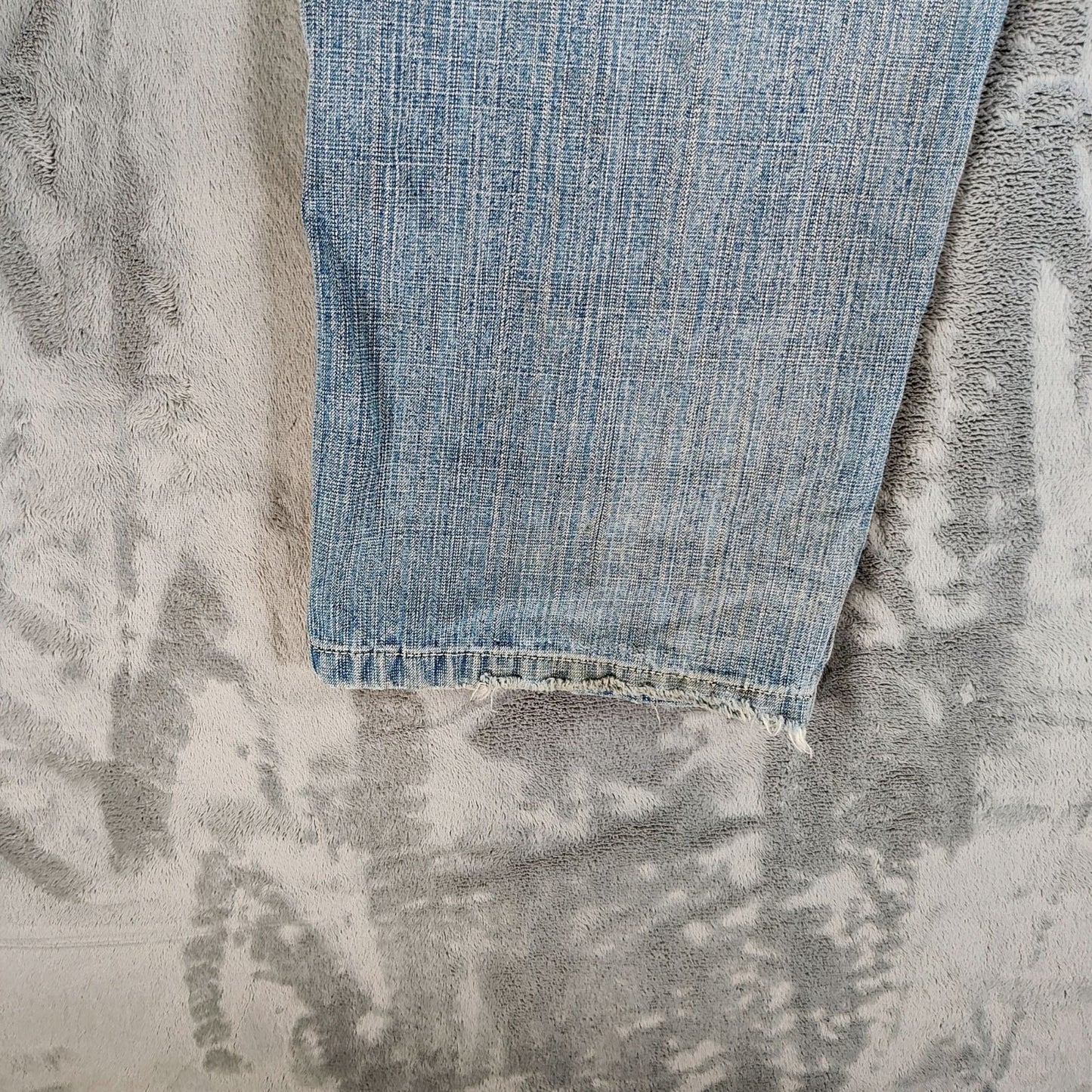 Y2K Southpole Men's Gold Tab Relaxed Fit Distressed Denim Jeans (Size 34x30)