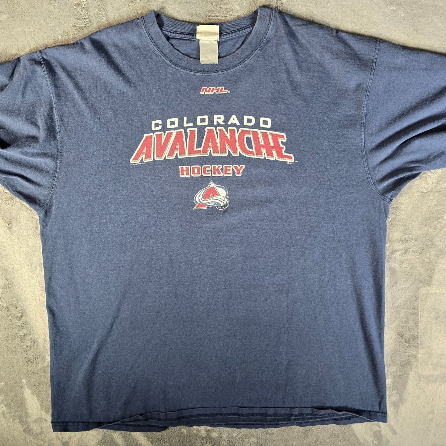 Vintage Y2K Lee Sport VF Imagewear Colorado Avalanche NHL Hockey T-Shirt (2XL)