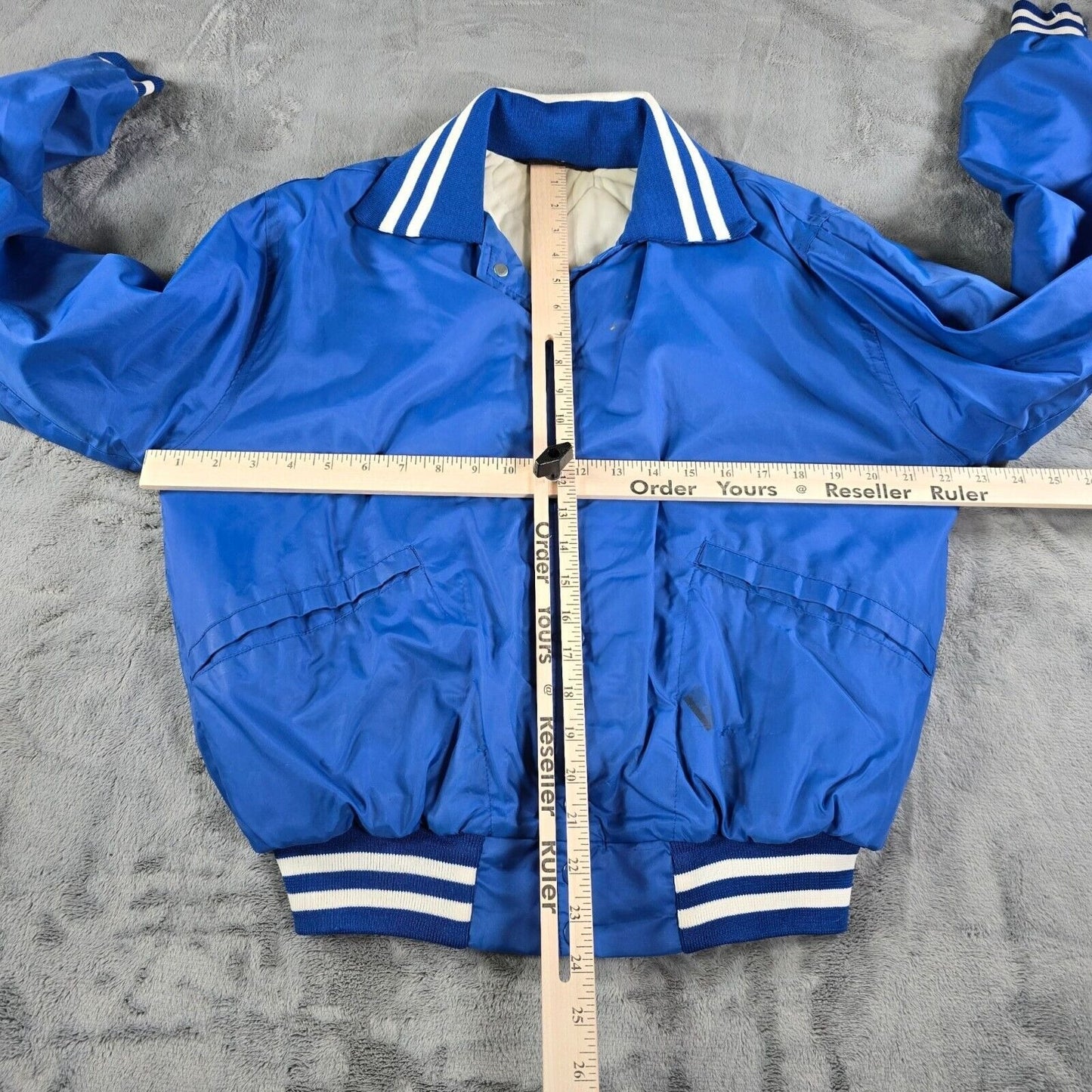 Vintage 1980s Windless Saint Mary's School Hackettstown Satin Bomber Jacket (M)