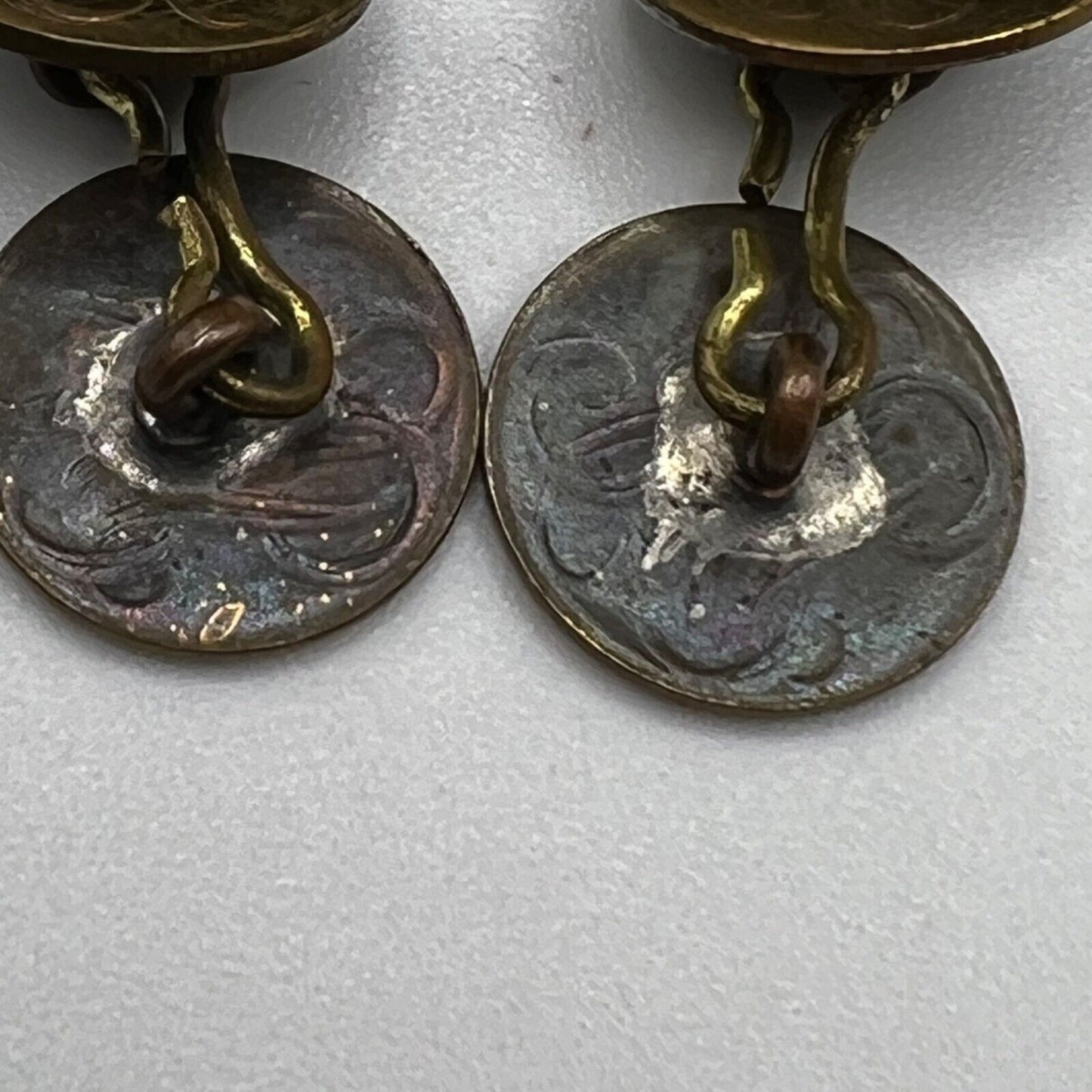 Vintage Unmarked Art Deco Aesthetic Gold-tone Chain Link Engraved Motif Cufflinks