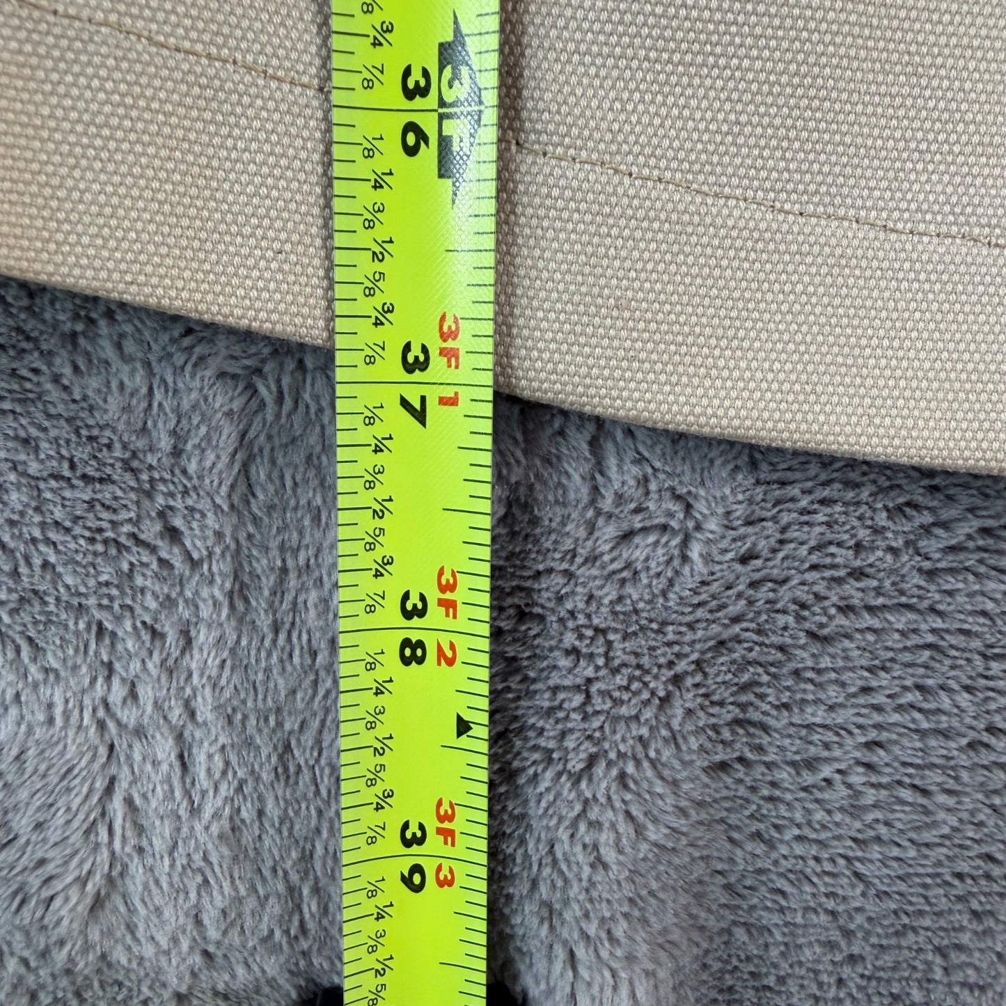 Vintage 1970s London Fog Maincoats Men's Light Tan Western Yoke Raincoat (46R)