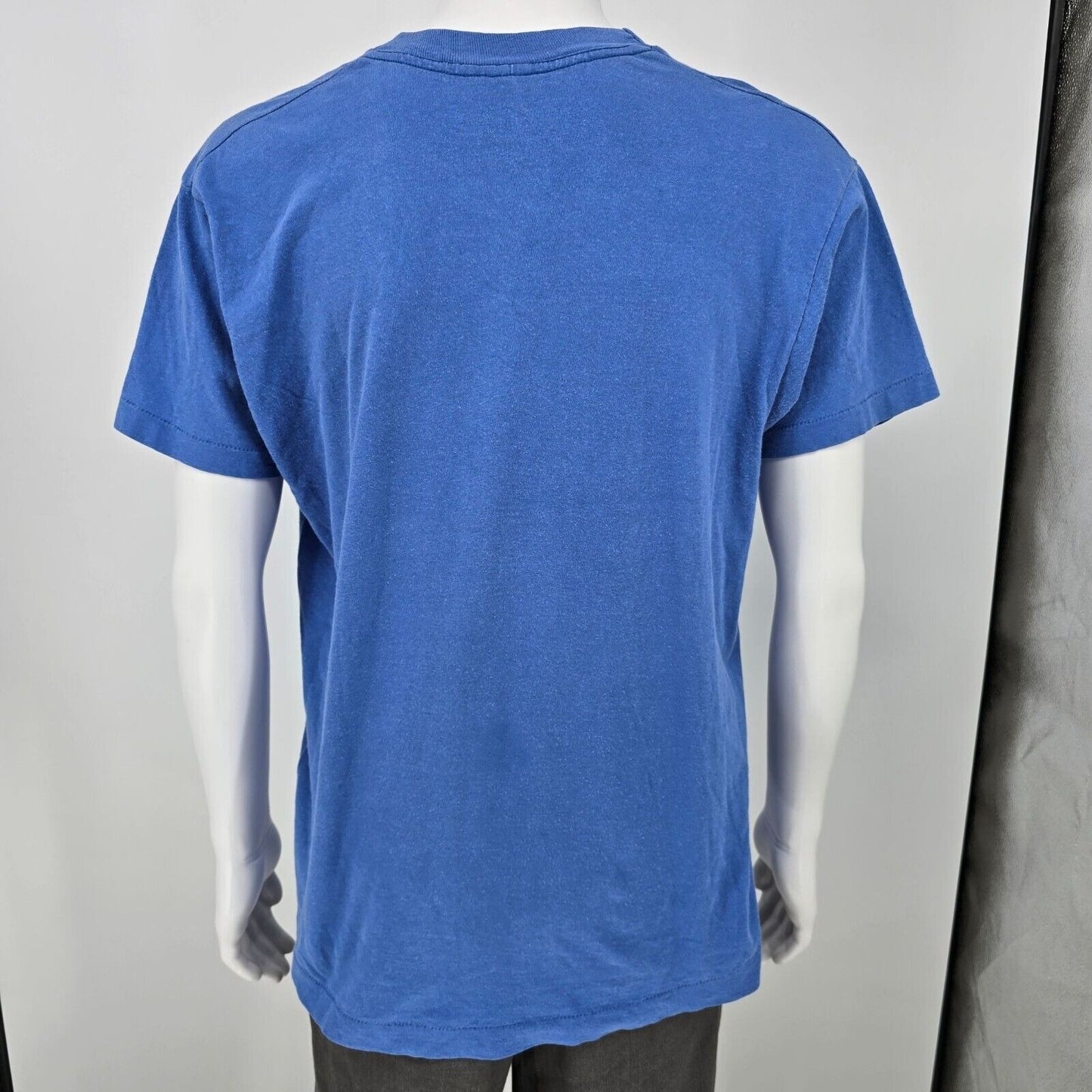 Vintage 1980s Fruit of the Loom Blank Blue Single Stitch Pocket Tee T-Shirt (L)