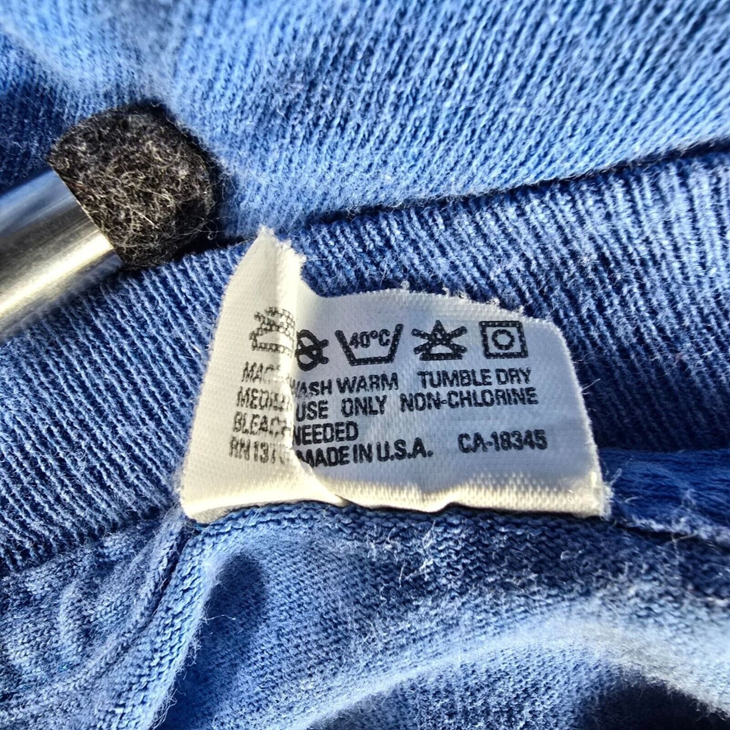 Vintage 1980s Fruit of the Loom Blank Blue Single Stitch Pocket Tee T-Shirt (L)
