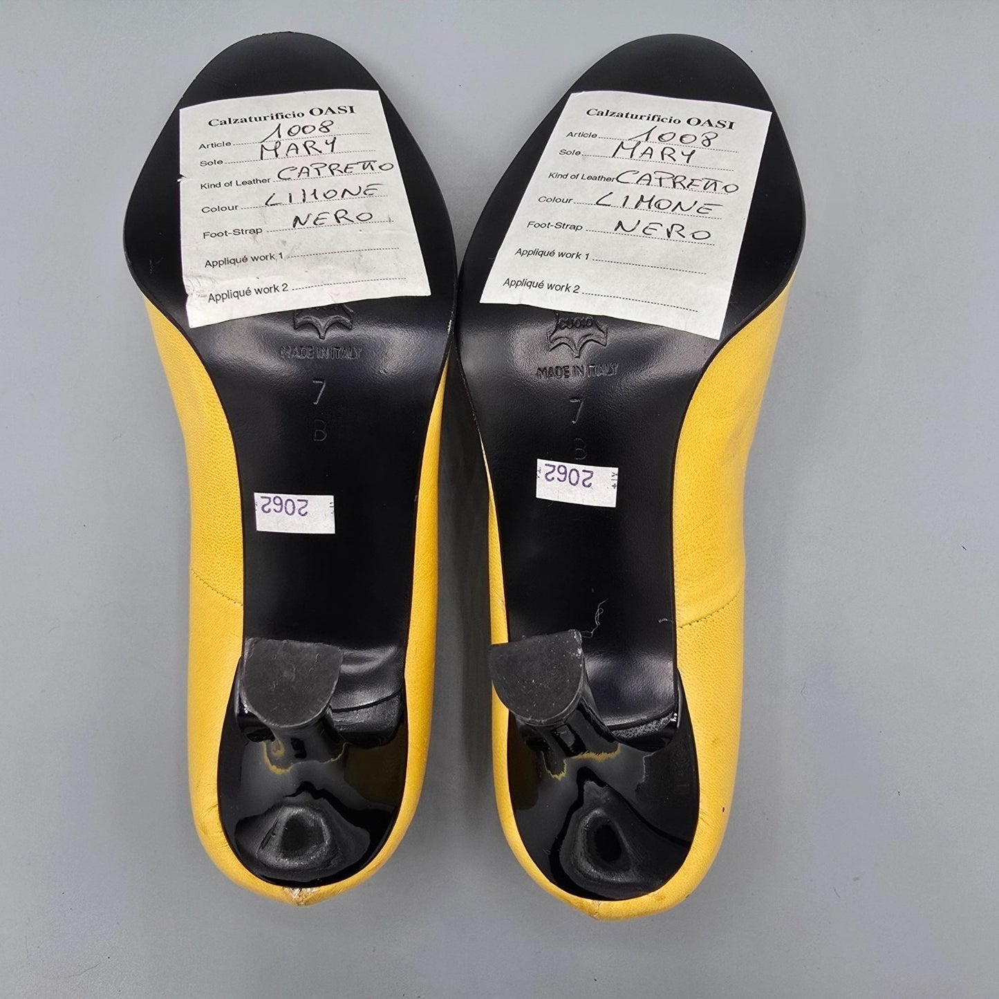 Vintage Y2K Deadstock Pari & Pari Lemon-Yellow Capretto Square-Toe Pumps (7B)