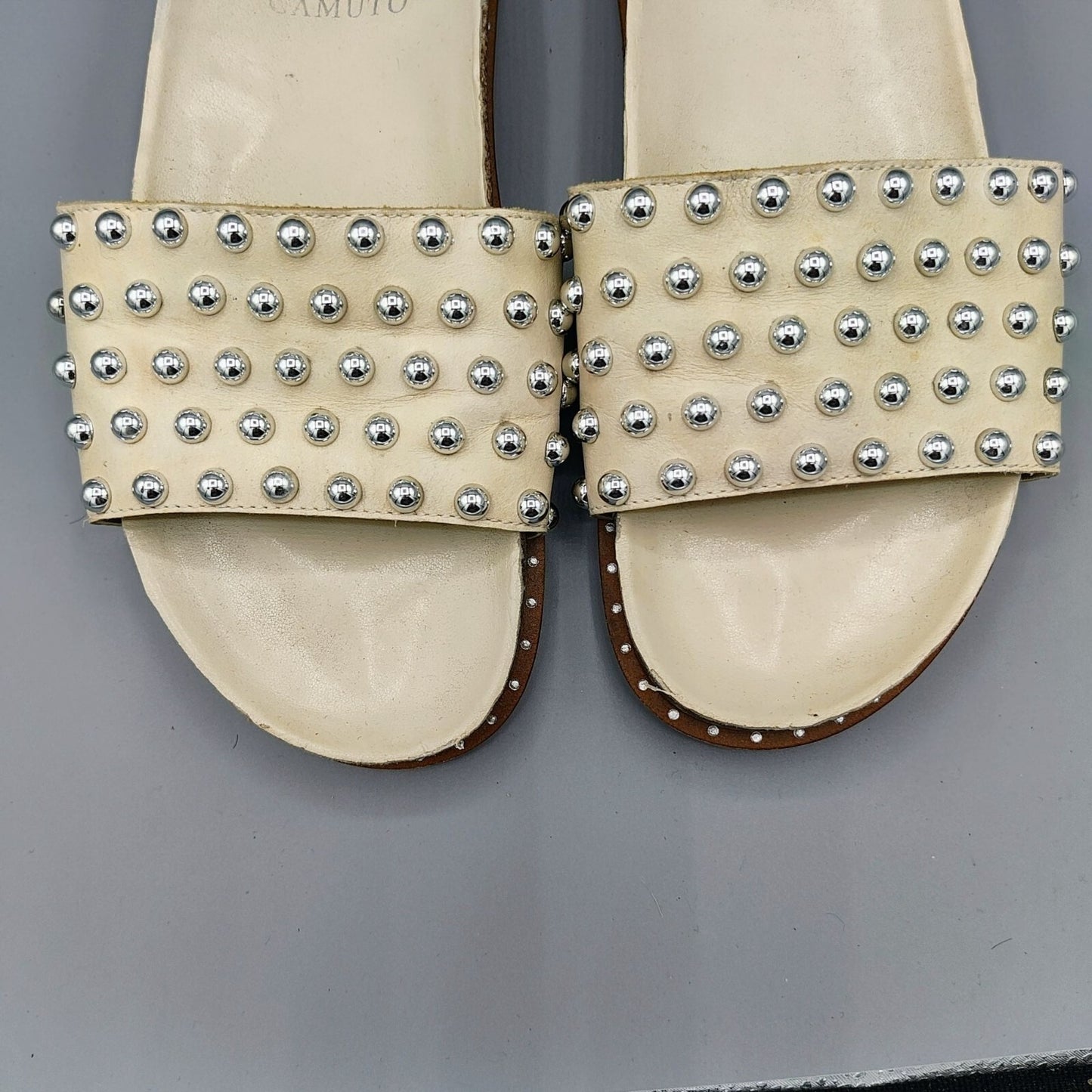 Vince Camuto Women's Kortlen Cream/Off-White Leather Studded Slides (Size 6.5)