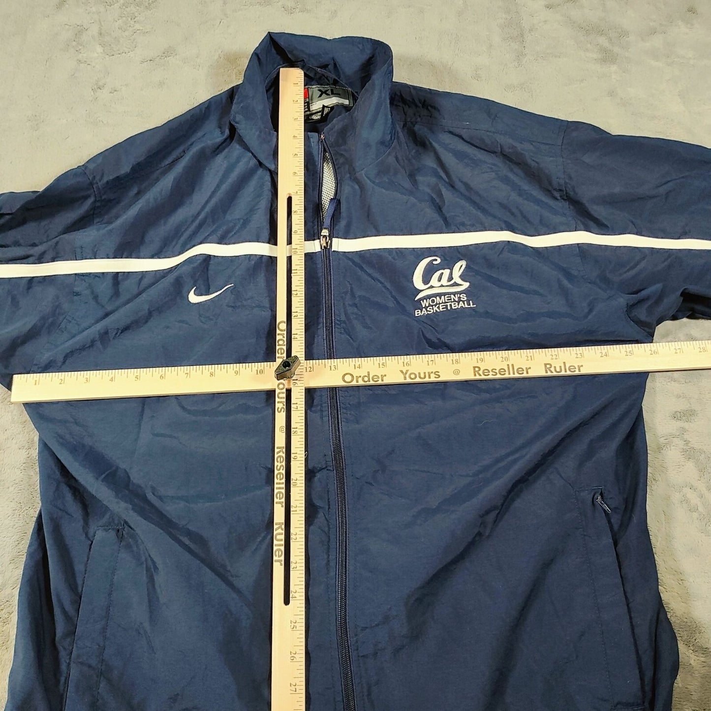 Nike Team University of California Womens Basketball Windbreaker/Jacket -Mens XL