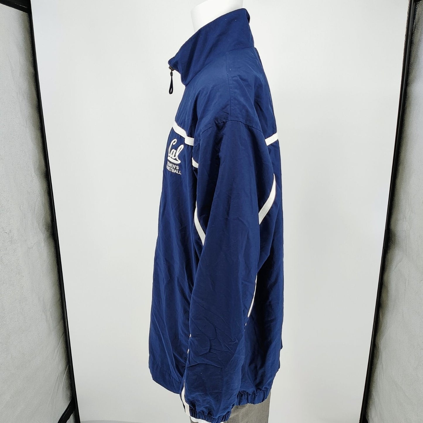 Nike Team University of California Womens Basketball Windbreaker/Jacket -Mens XL