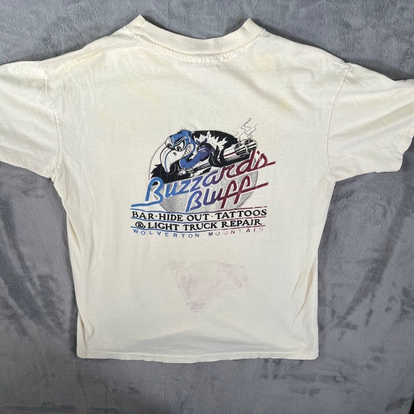Vintage 1980s Buzzard's Bluff Wolverton Mountain Arkansas Pocket T-Shirt (M)