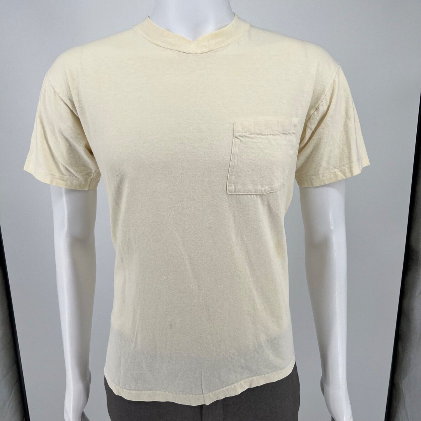 Vintage 1980s Buzzard's Bluff Wolverton Mountain Arkansas Pocket T-Shirt (M)