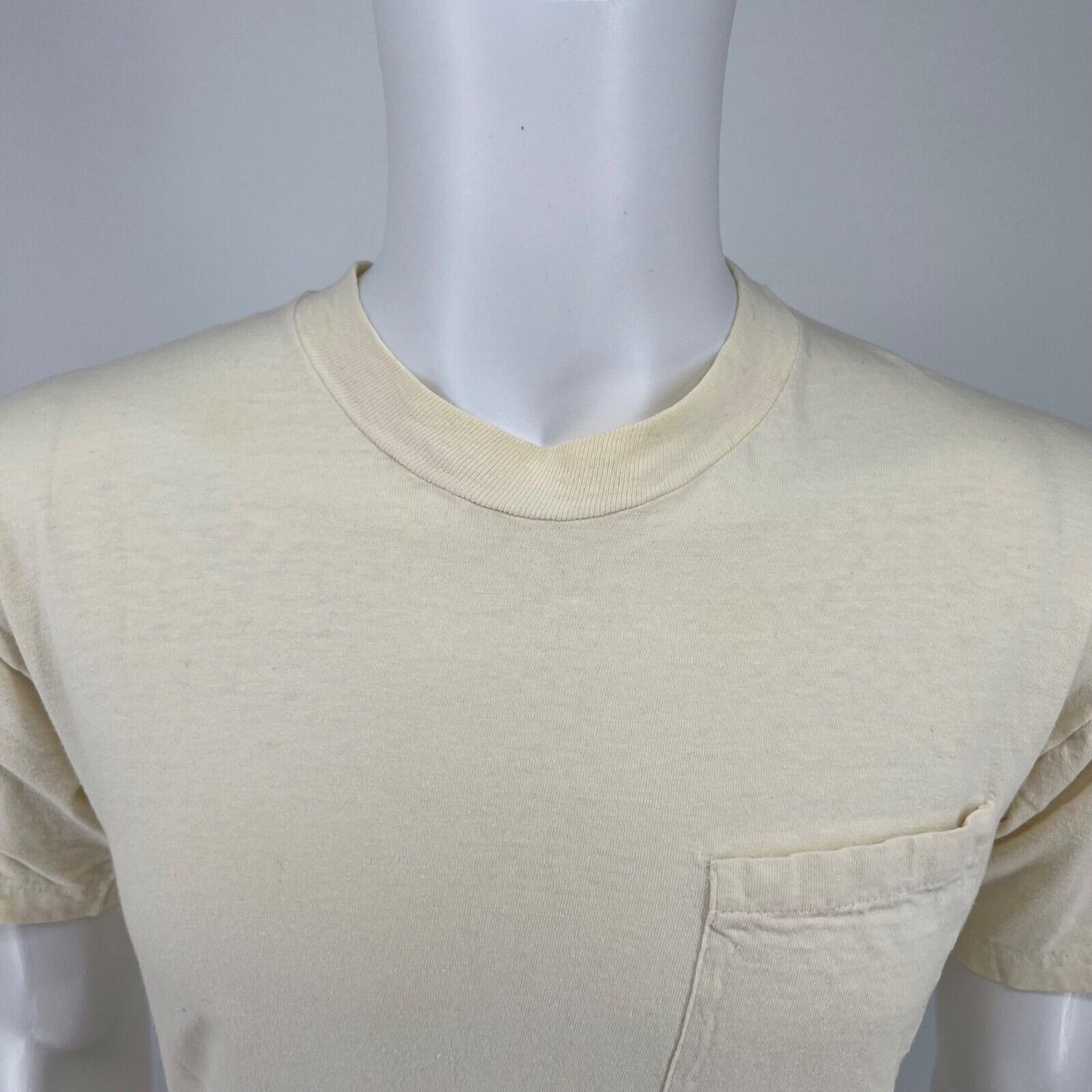 Vintage 1980s Buzzard's Bluff Wolverton Mountain Arkansas Pocket T-Shirt (M)