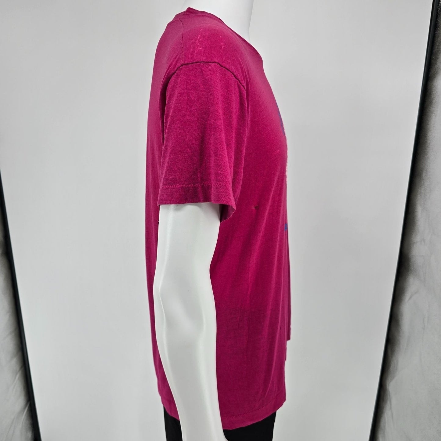 Thrashed Vintage 1980s Verdugo Hills Family YMCA Soft & Thin Magenta T-Shirt (L)