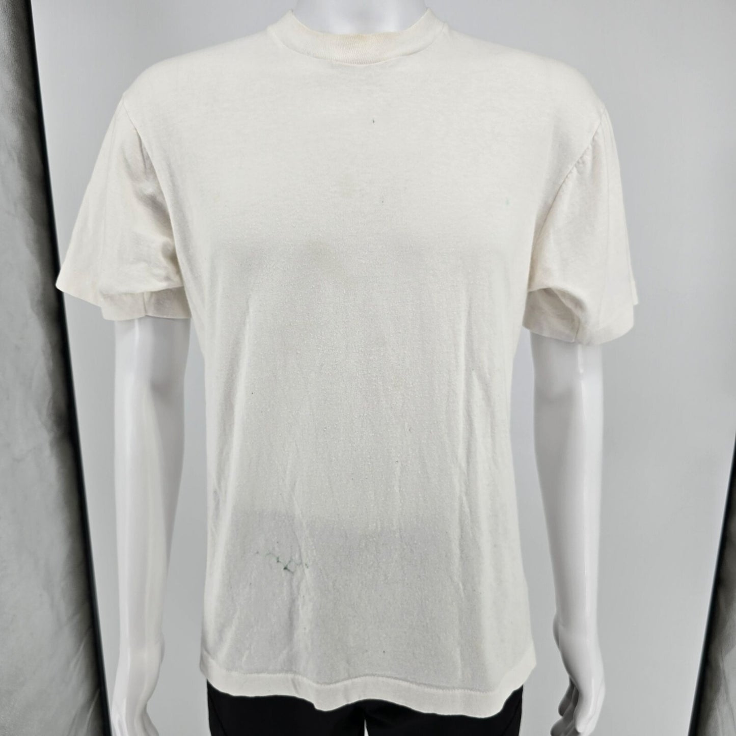 Vintage 1990s Fruit of the Loom Pepsi Surfing Back Graphic White T-Shirt (M/L)