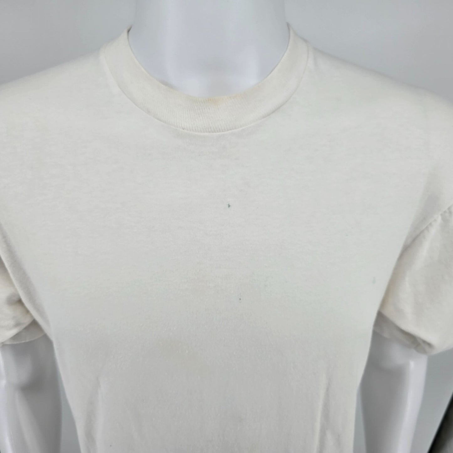 Vintage 1990s Fruit of the Loom Pepsi Surfing Back Graphic White T-Shirt (M/L)