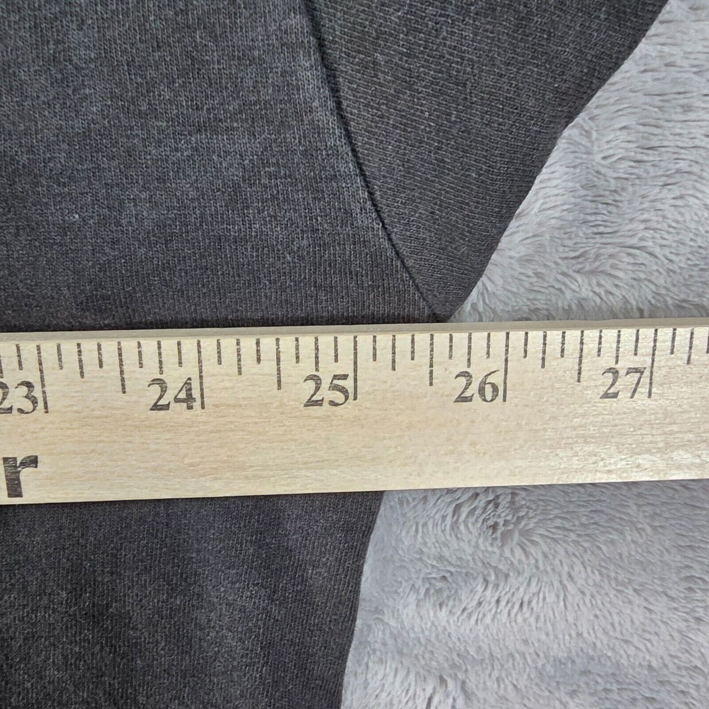 Vintage Single Stitch 90s/Y2K Hanes Blank Black Crewneck Pocket T-Shirt (2XL)
