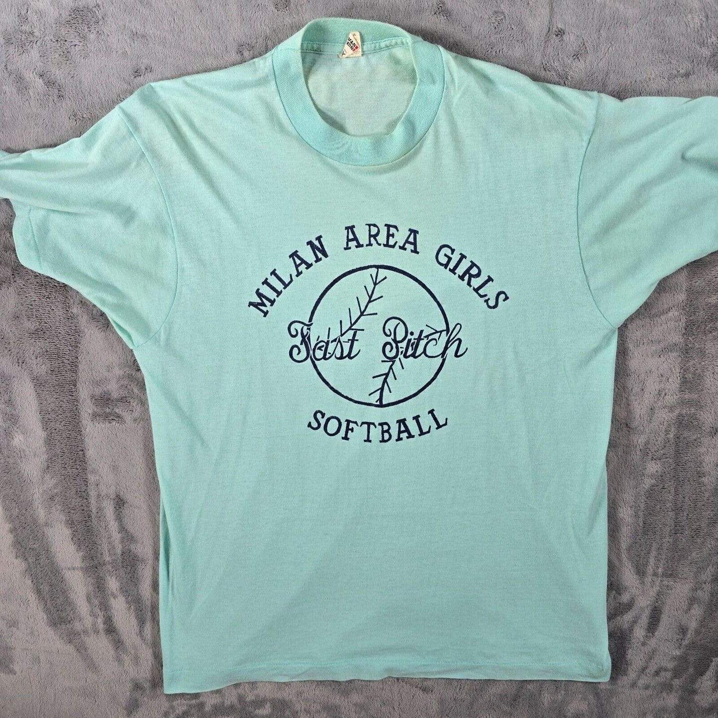 Vintage 1980s Screen Stars Milan Area Girls Fast Pitch Softball T-Shirt (M)