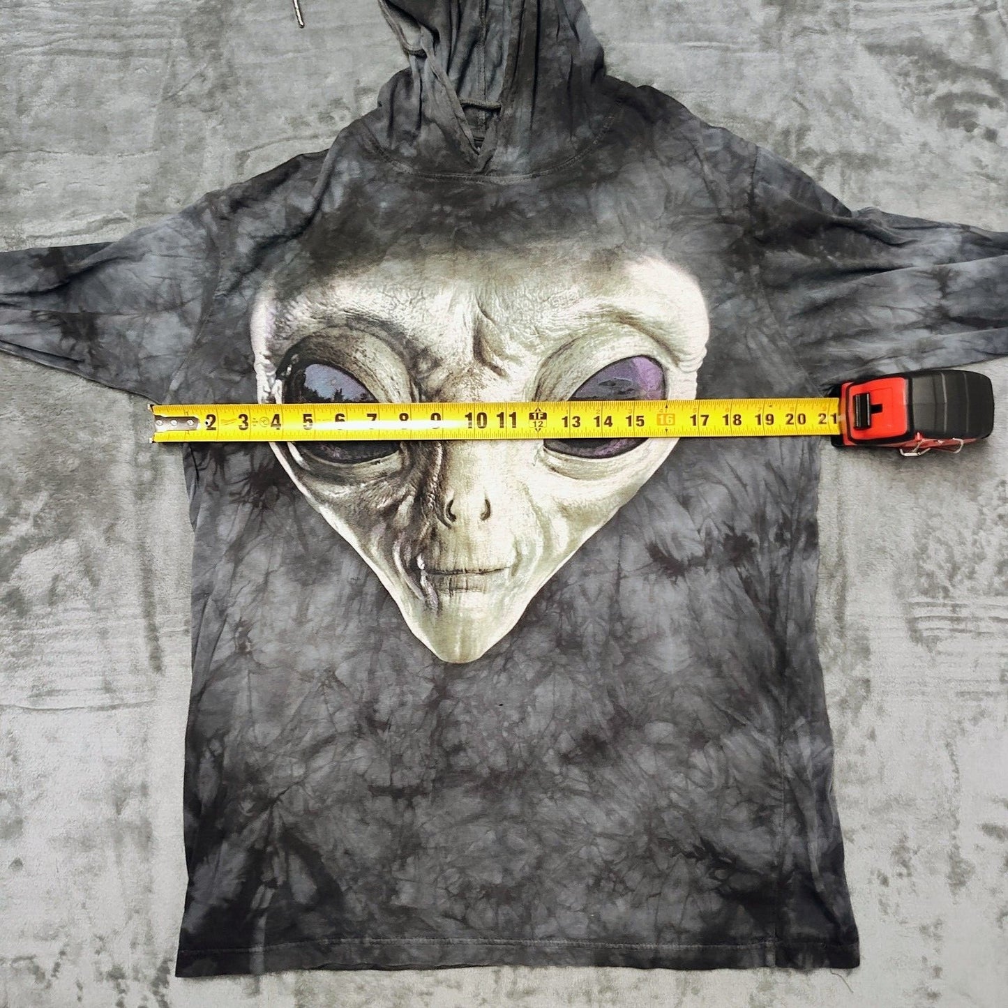 The Mountain Tie-Dye Alien Invasion Roswell, New Mexico Hooded T-Shirt (Medium)