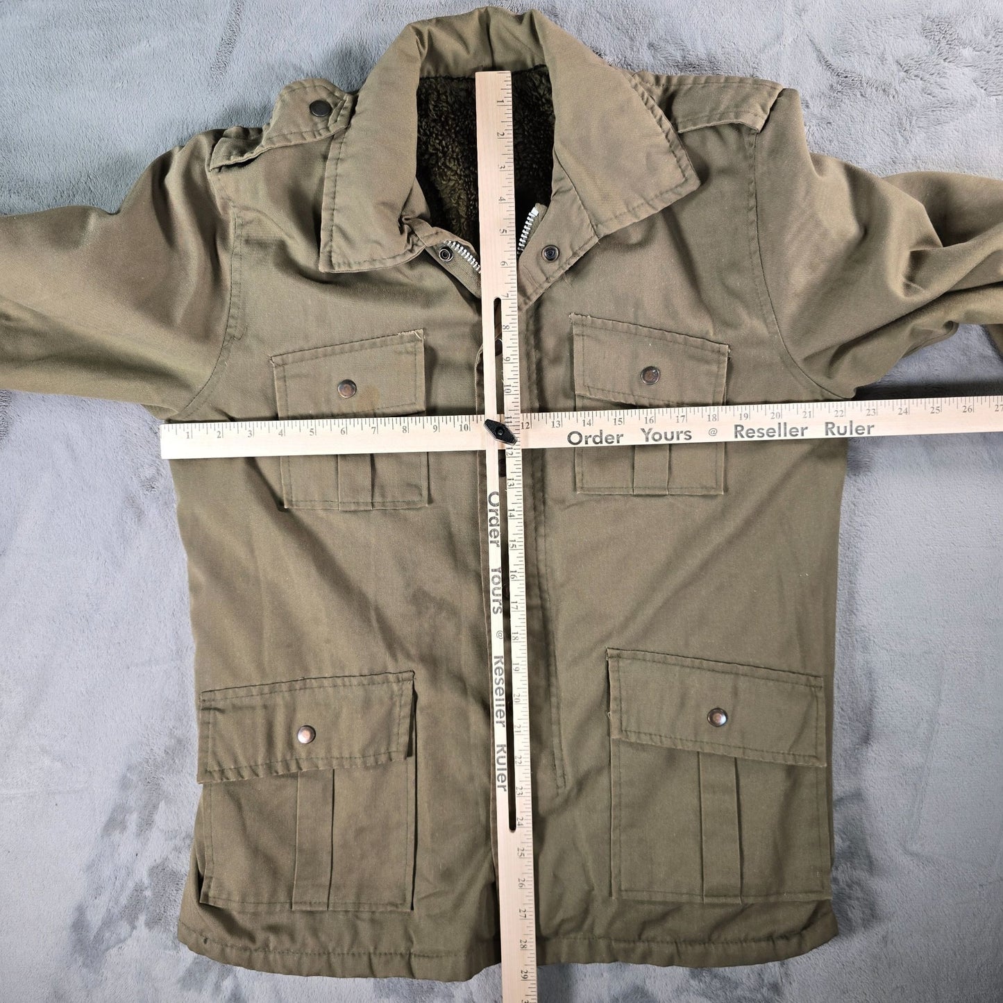 Vintage 1970s Unbranded M-65 Style Olive Field Jacket w/ Pile Lining (L)