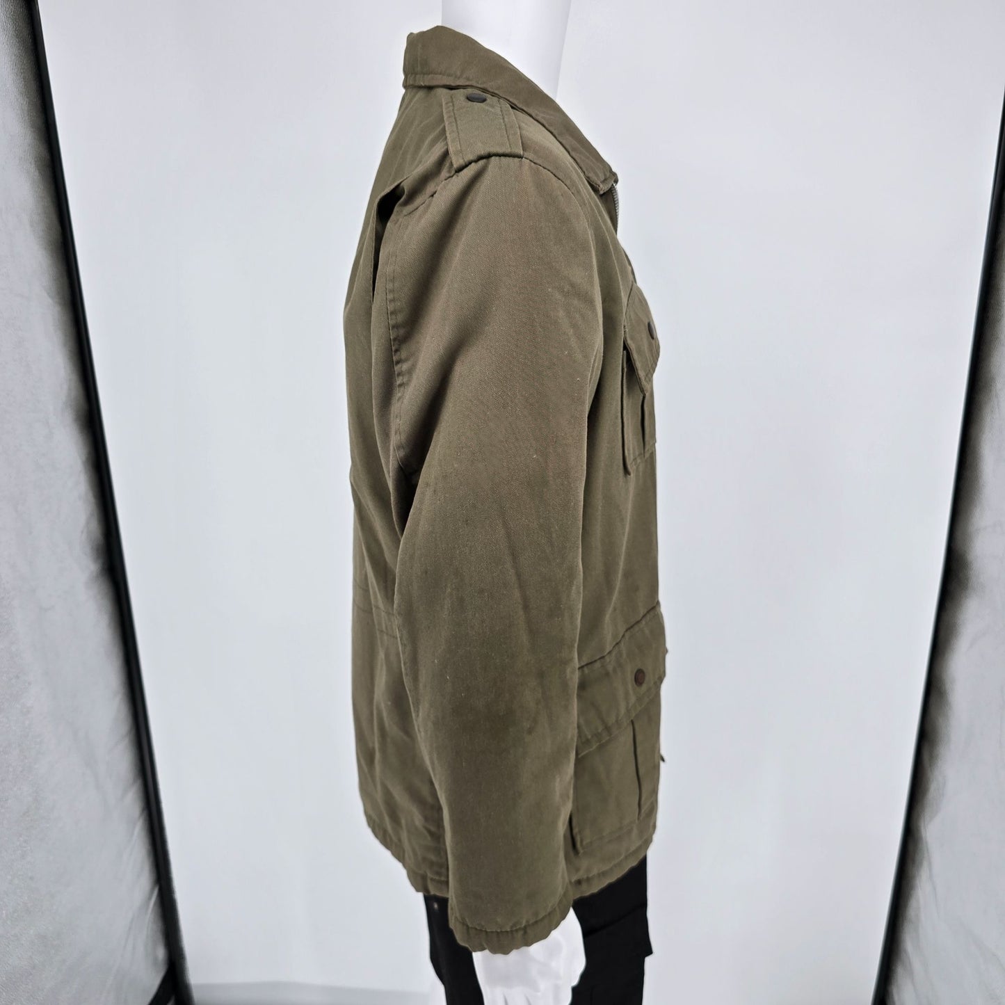 Vintage 1970s Unbranded M-65 Style Olive Field Jacket w/ Pile Lining (L)