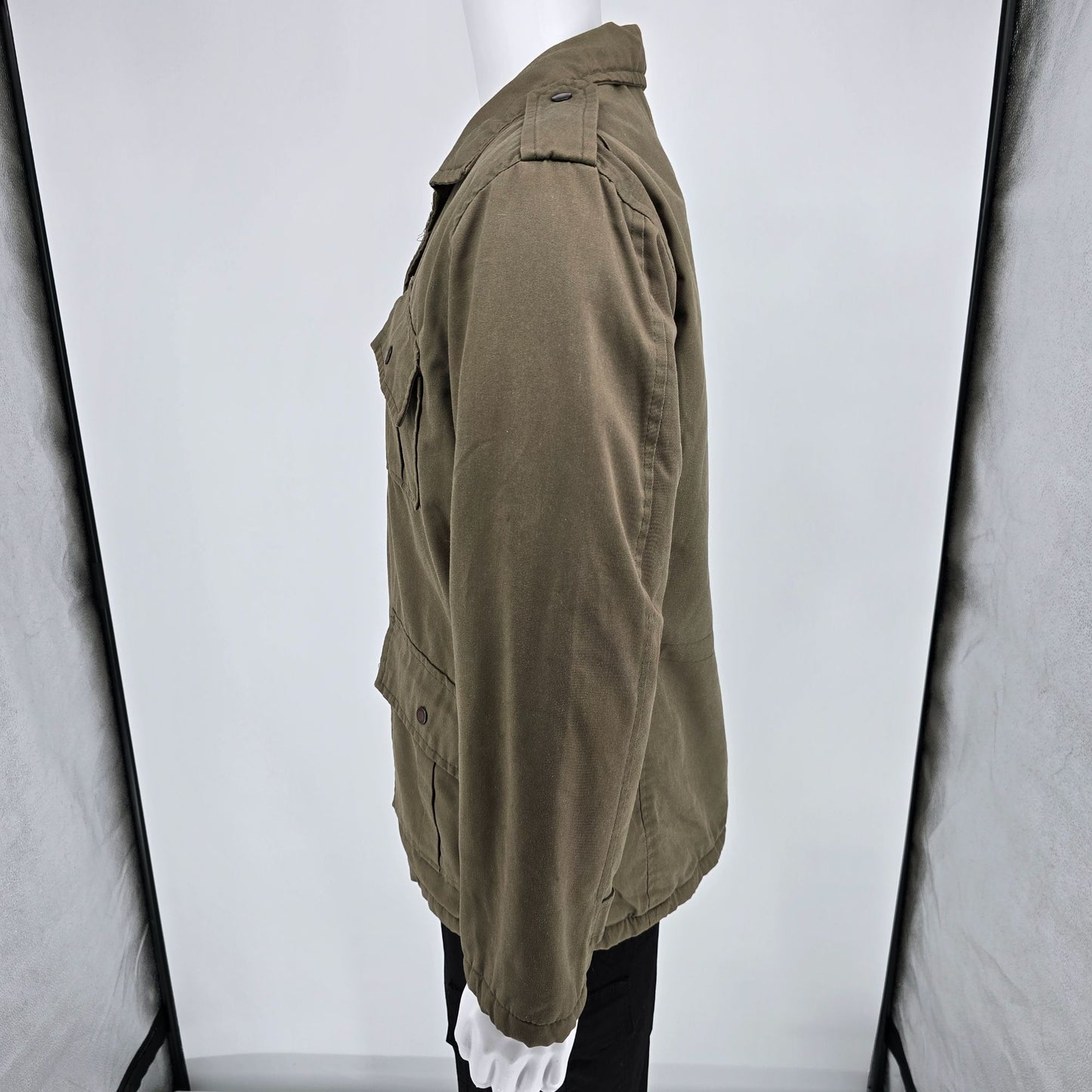 Vintage 1970s Unbranded M-65 Style Olive Field Jacket w/ Pile Lining (L)