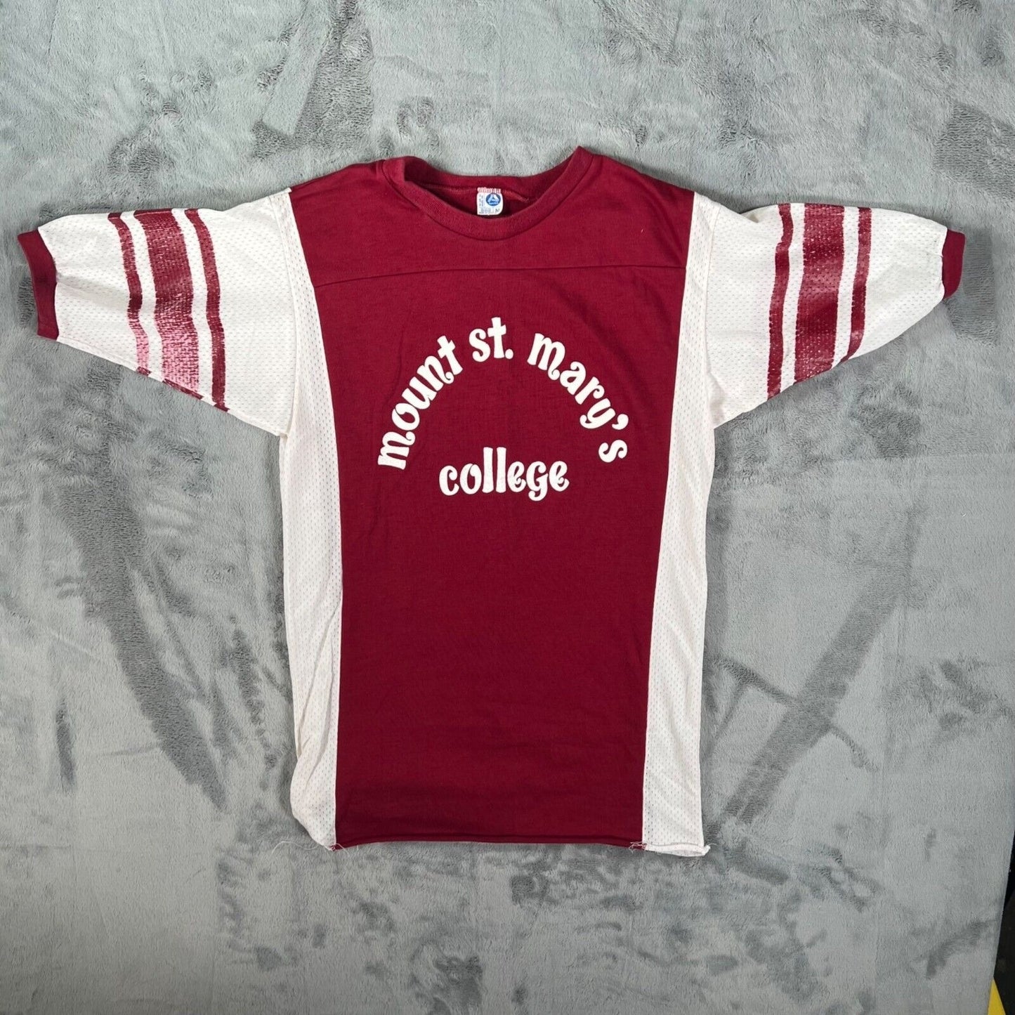 Vintage 1980s Red Mount St. Mary's College Football Jersey Mesh T-Shirt (Small)