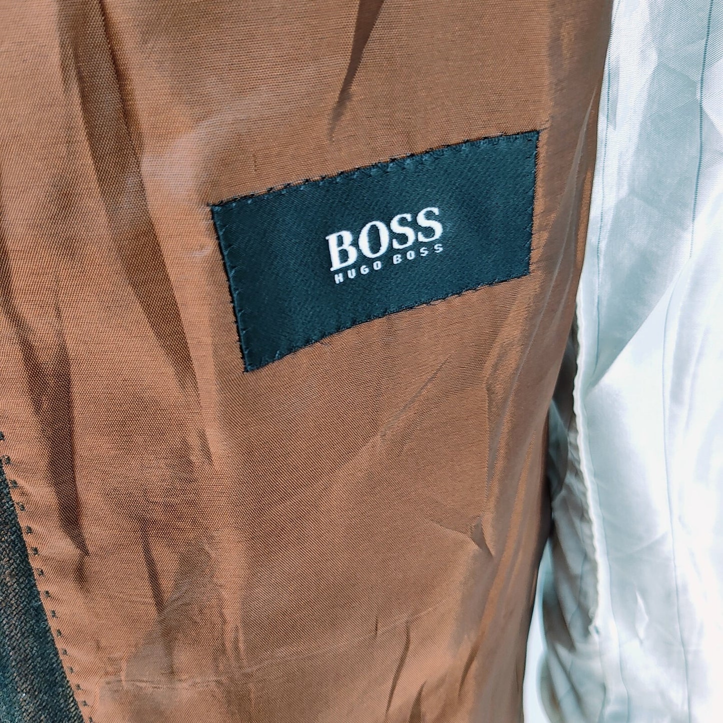 Hugo Boss Made in USA Brown, Red, and Yellow Striped Sport Coat (42R) *FLAWS*