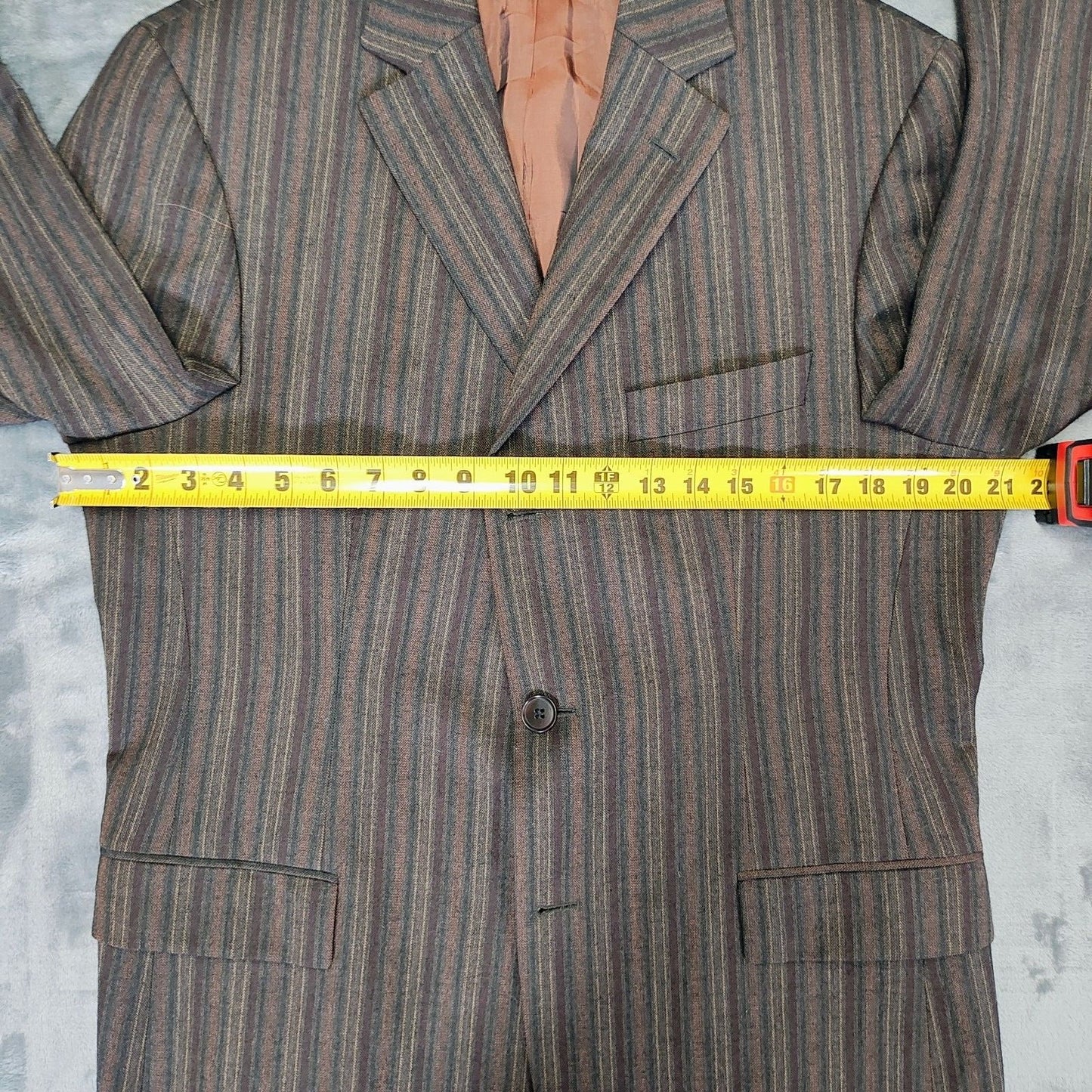 Hugo Boss Made in USA Brown, Red, and Yellow Striped Sport Coat (42R) *FLAWS*