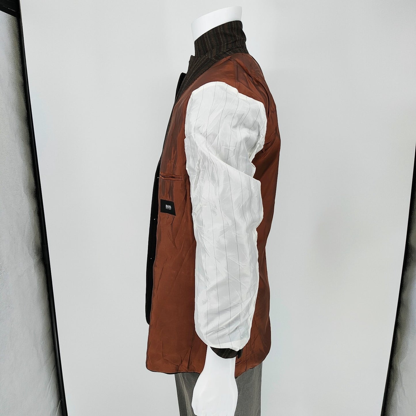 Hugo Boss Made in USA Brown, Red, and Yellow Striped Sport Coat (42R) *FLAWS*